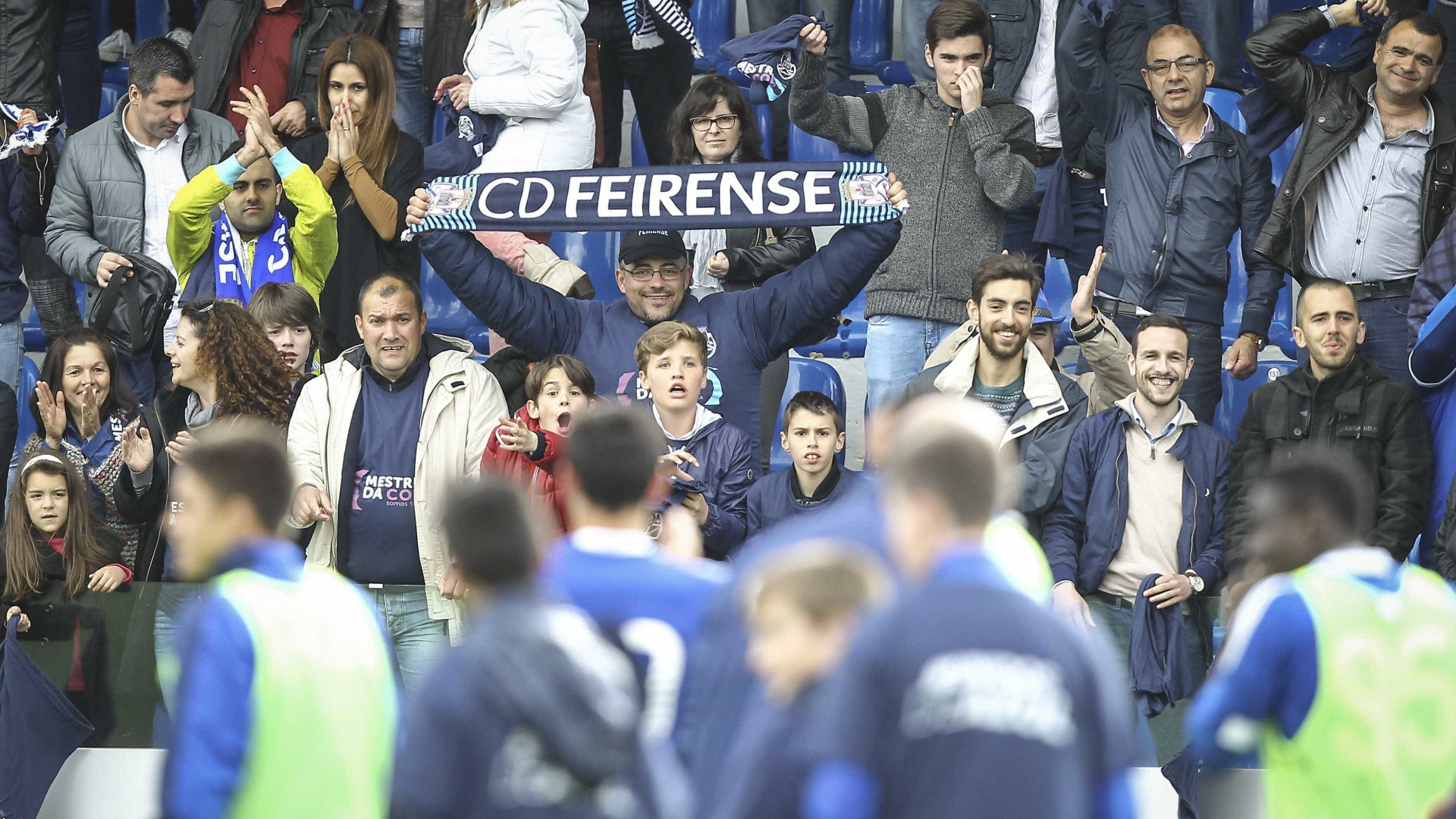 Feirense reforça-se com mais um guarda-redes e um avançado