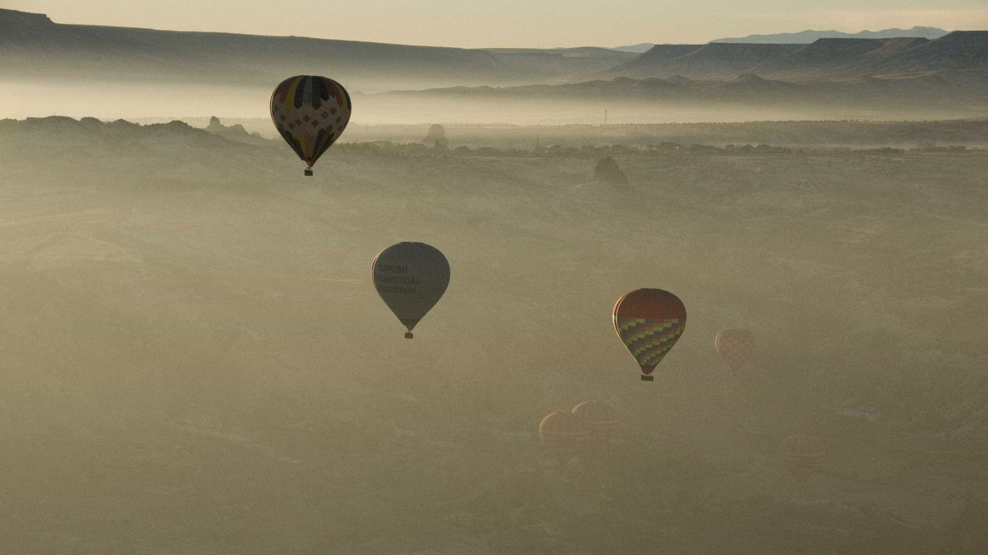 Um morto e 19 feridos em queda de dois balões de ar quente na Turquia