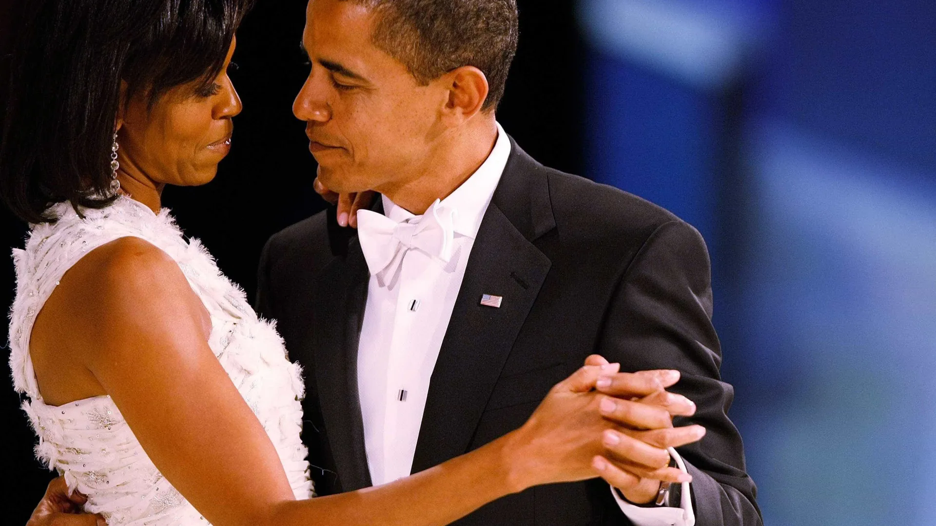 Barack e Michelle Obama partilham declarações de amor em dia especial