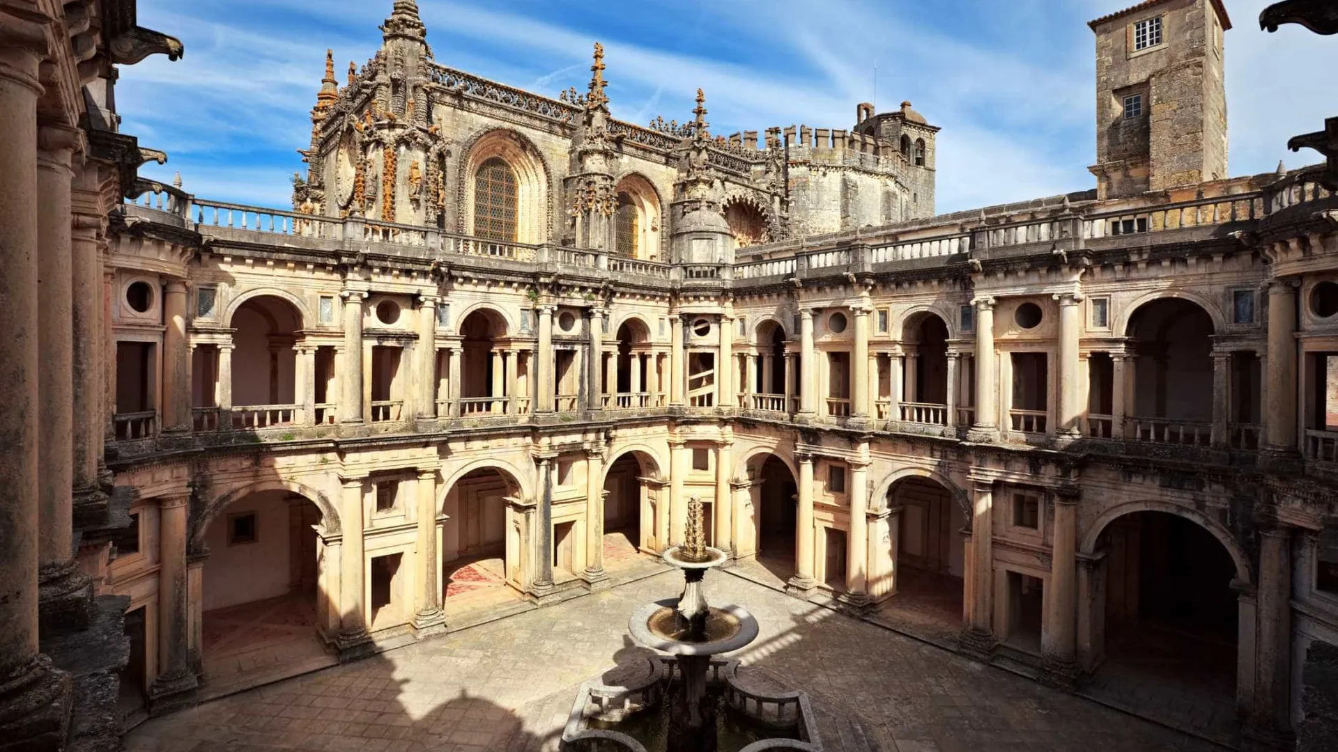 
                    PRR: Convento de Cristo com restrições adicionais devido a obras
                