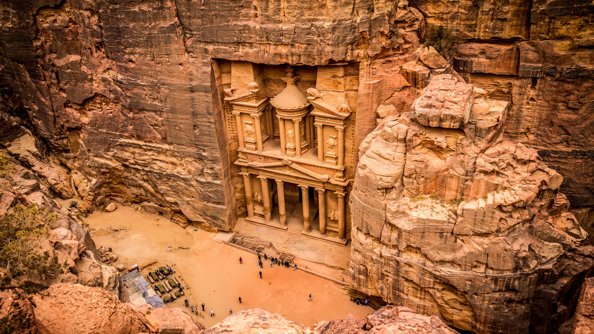 Dois turistas morrem na Jordânia. Inundações obrigaram a evacuar Petra