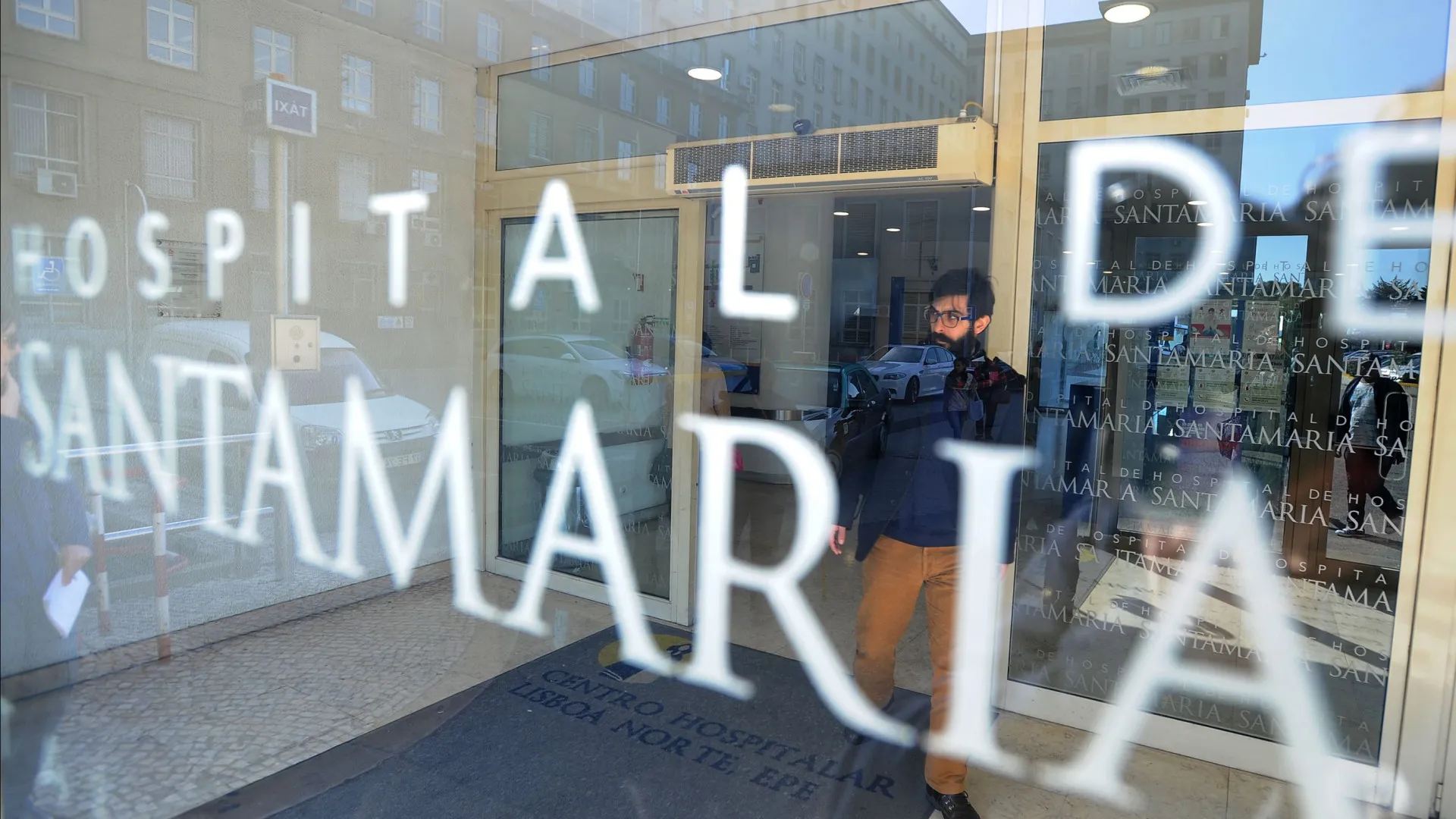 
                    Após ser afastado, dermatologista do Santa Maria apresenta demissão
                