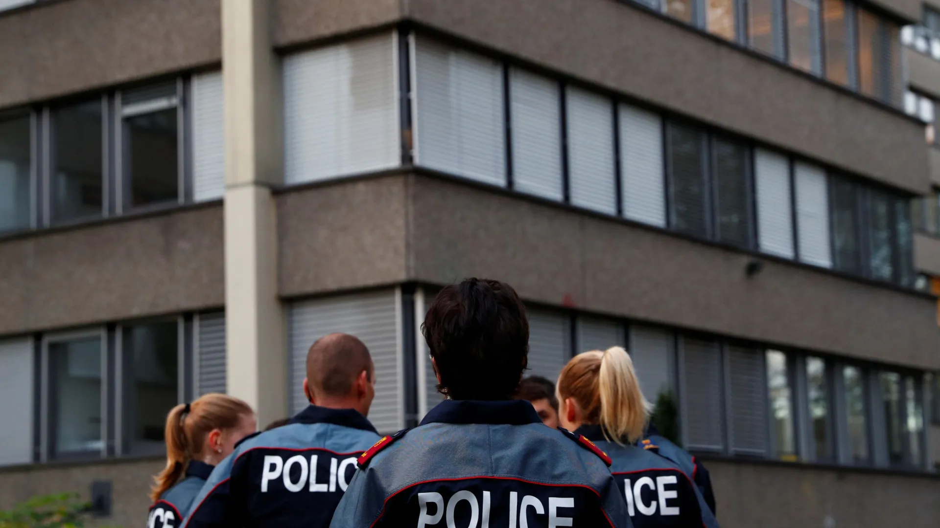 
                    Adolescente português entre detidos por vaga de assaltos na Suíça
                