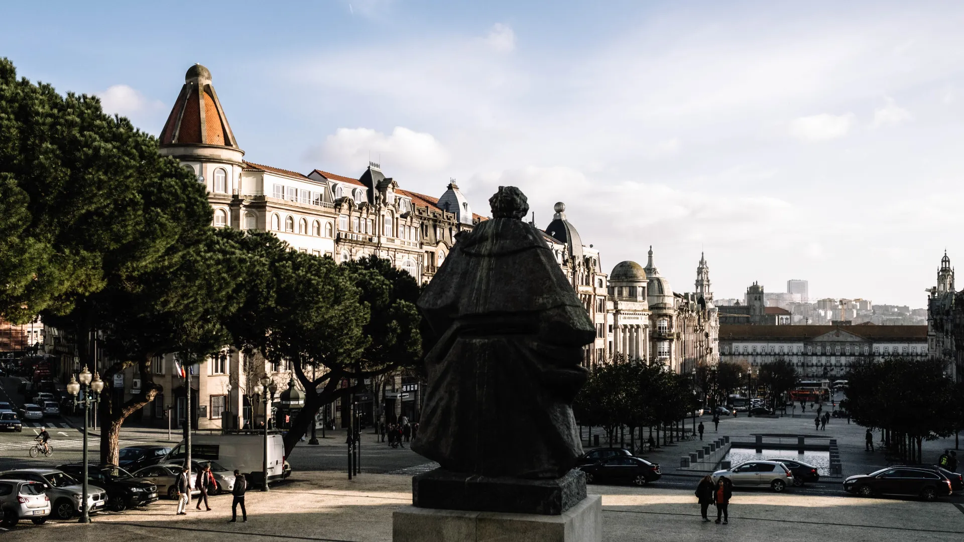 Manifestantes pró-Palestina cortam parcialmente Avenida dos Aliados