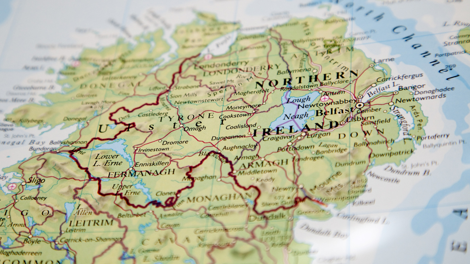 Reino Unido e UE chegam a acordo aduaneiro sobre a Irlanda do Norte