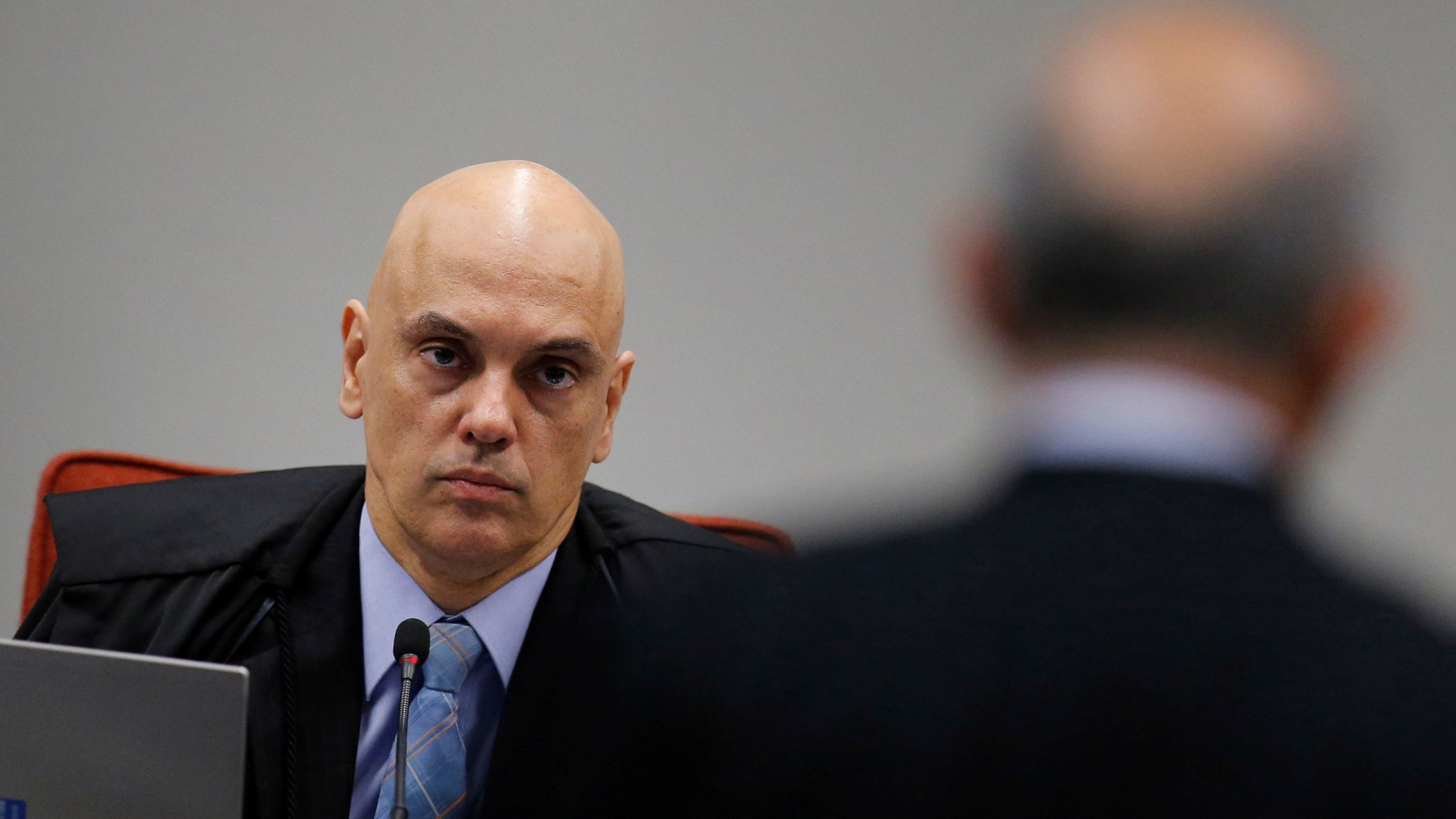 Supremo brasileiro investiga transações em anúncio de tarifas de Trump