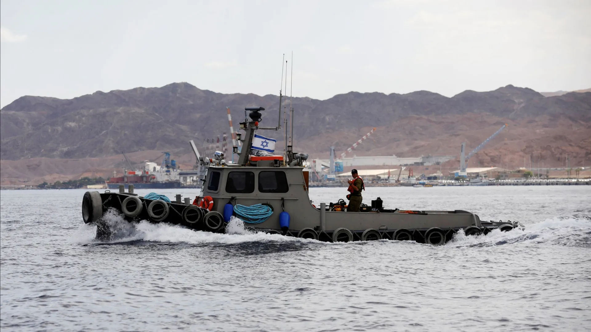
                    Marinha israelita dispara sobre pescadores ao largo de Gaza
                