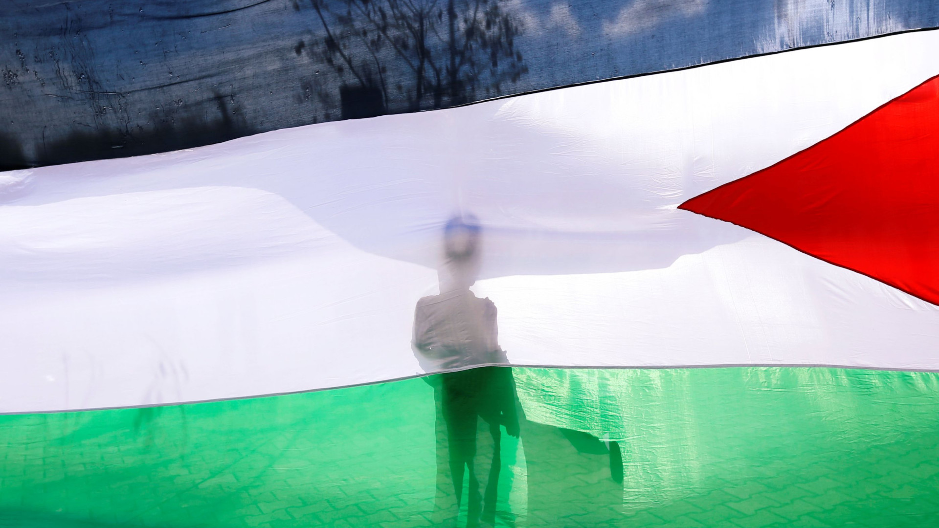 Governo palestiniano critica Israel por registo de terras na Cisjordânia