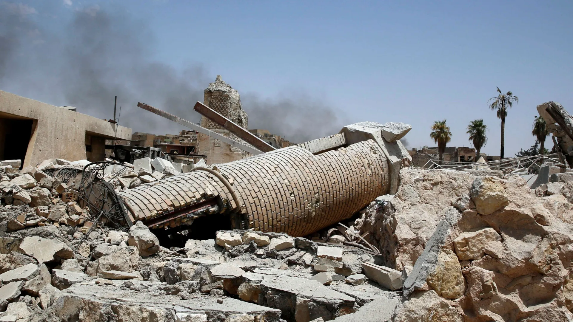 
                    Iraque reabre mesquita de Al-Nuri após bombardemantos em 2017
                