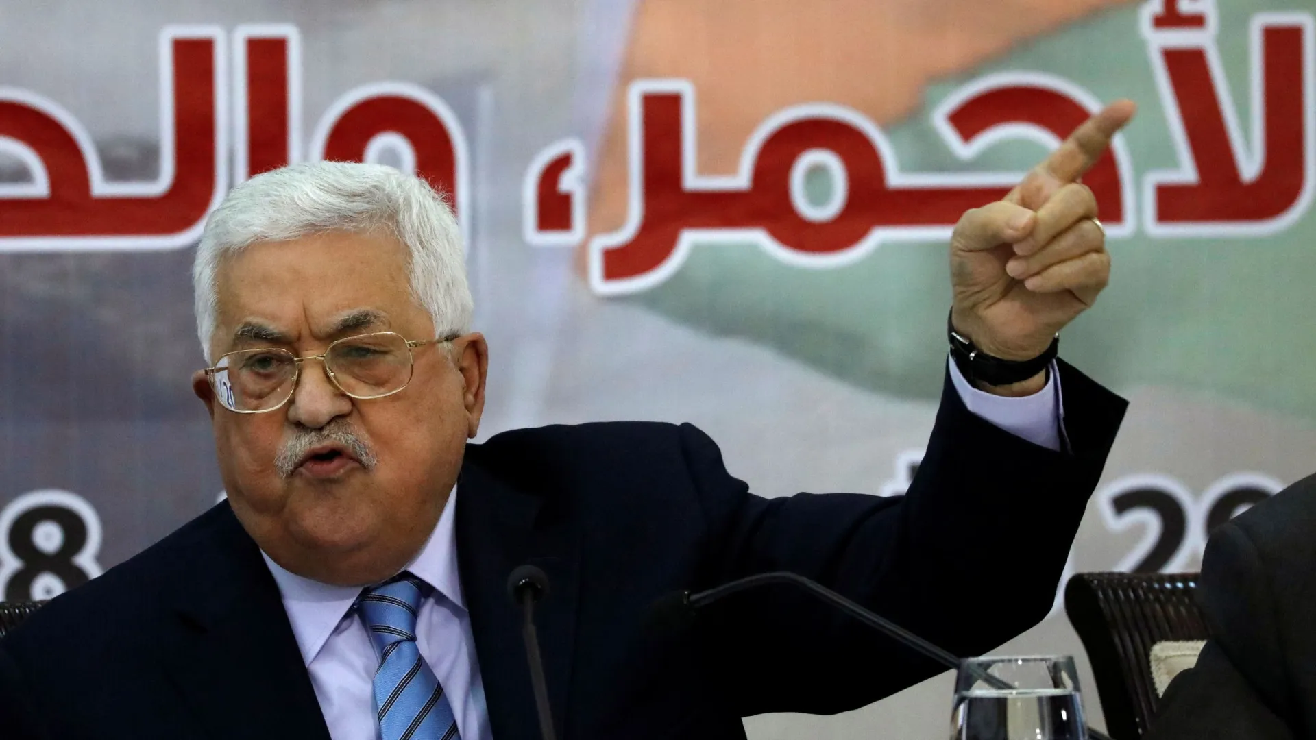 
                    Governo palestiniano divulga vídeo de alegada execução de dois cidadãos
                