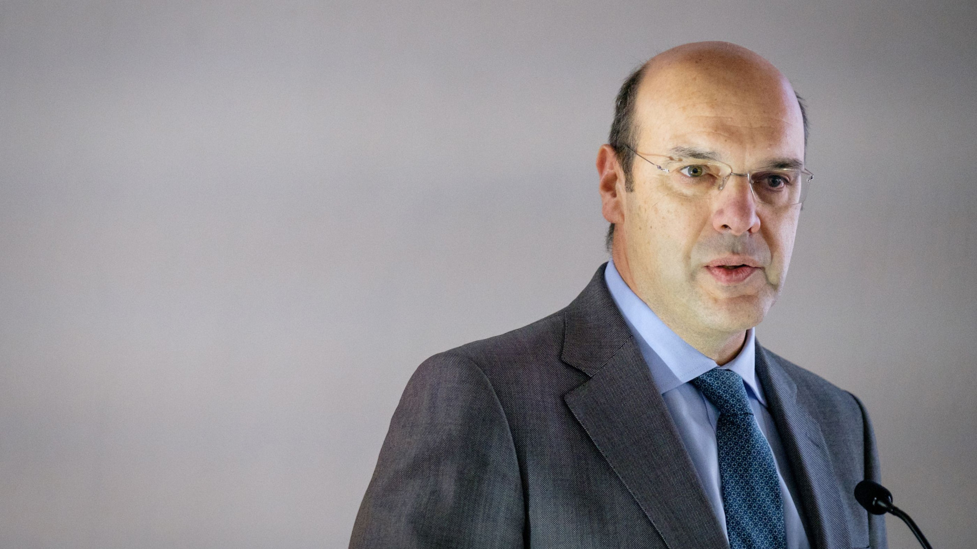 Covid-19: Portugal vai seguir regras europeias para voos