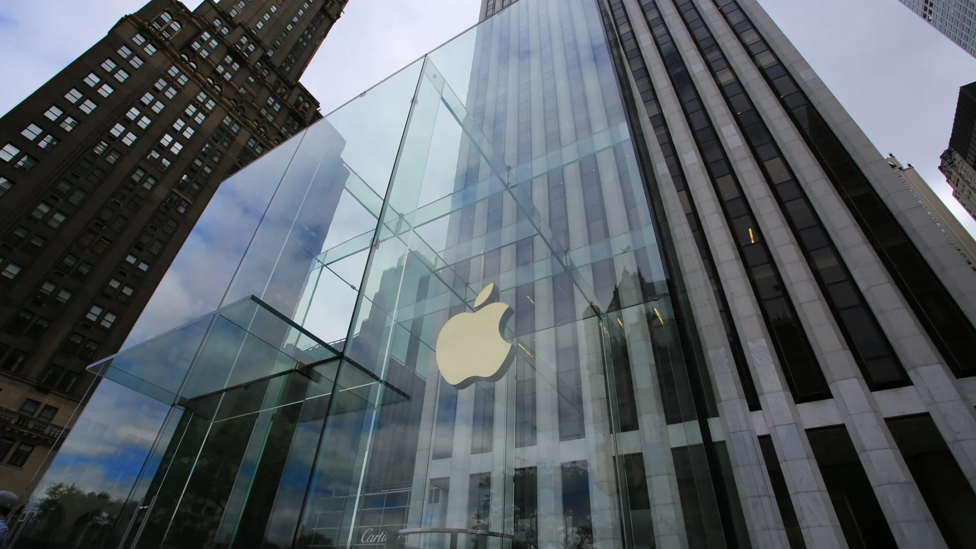 
                    O iPad mini terá direito a modelo com ecrã OLED já em 2026
                