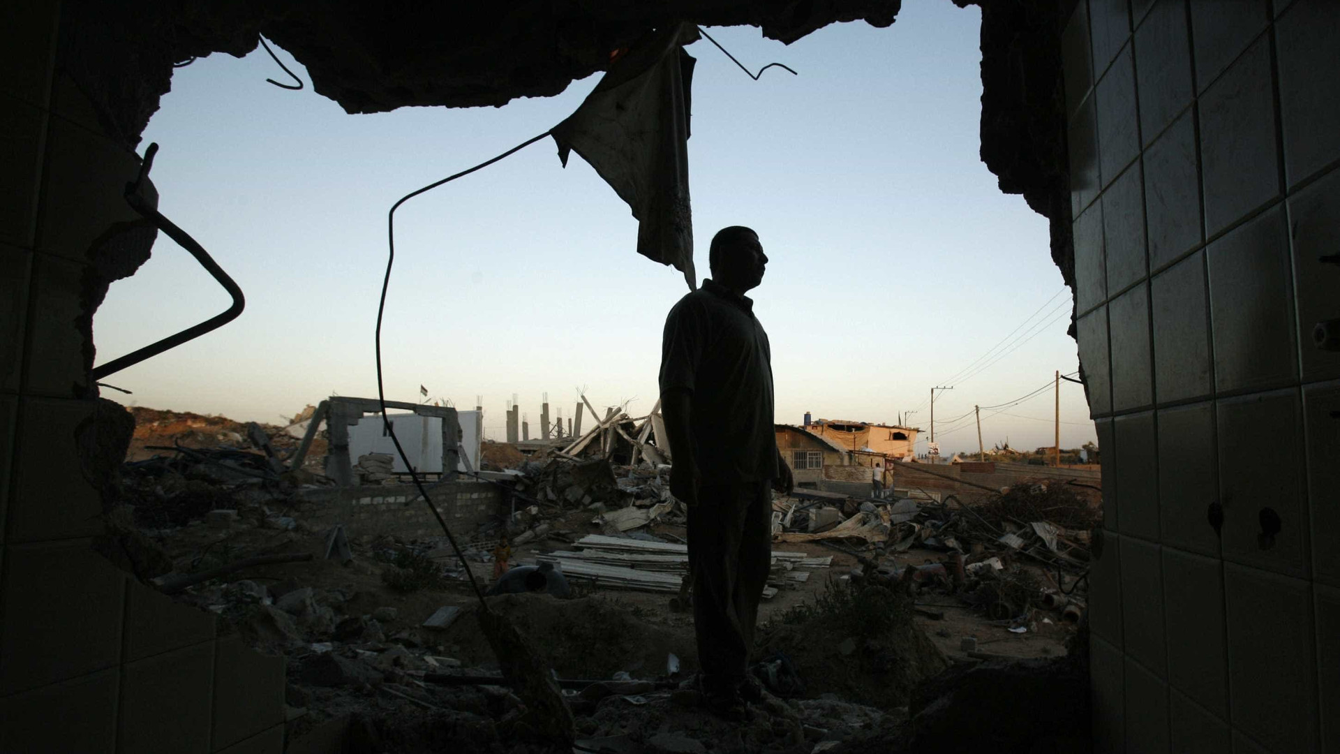 Empresa israelita corta eletricidade para Gaza em retaliação a ataques