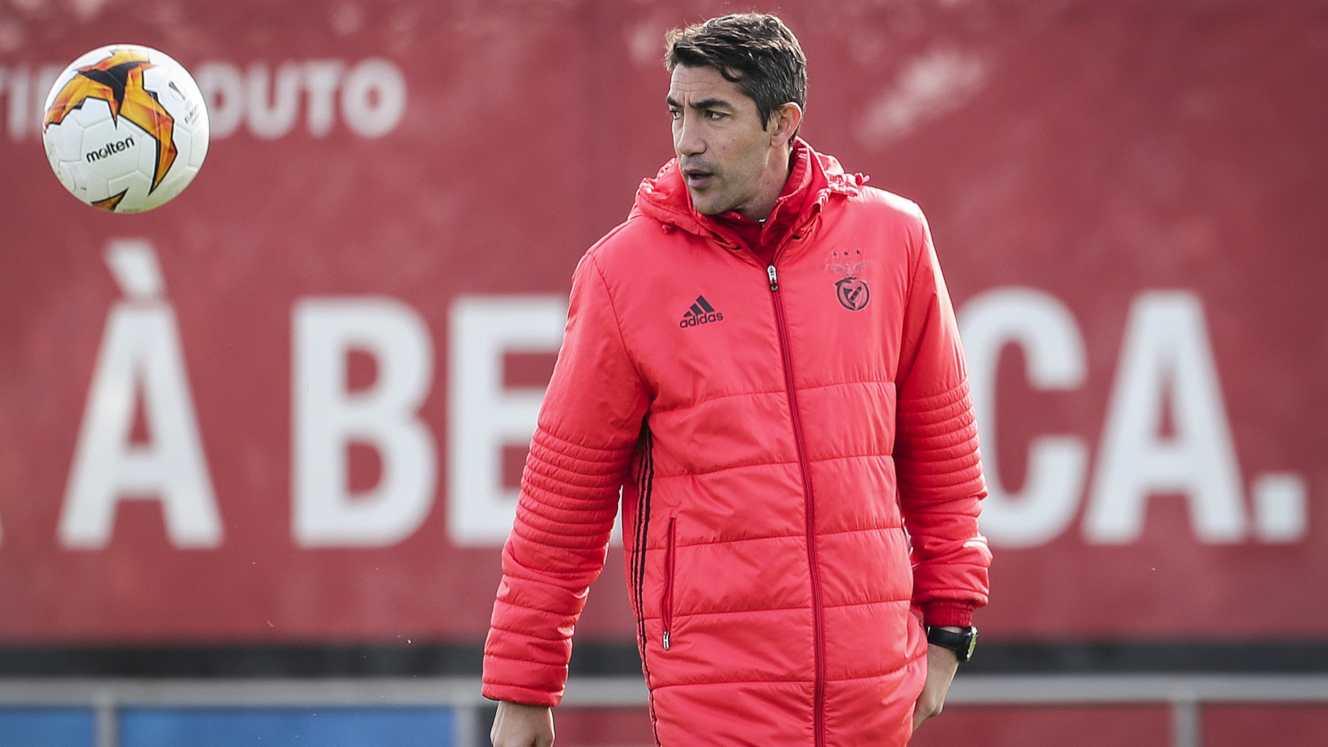 Bruno Lage levou moeda para 1.º treino no Benfica: 