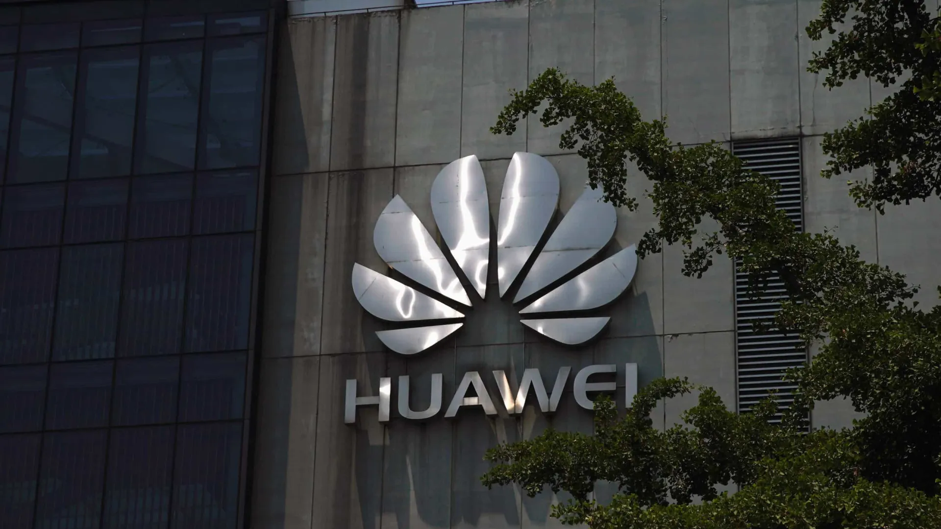 
                    Próximos topos de gama da Huawei devem chegar até ao final do ano
                
