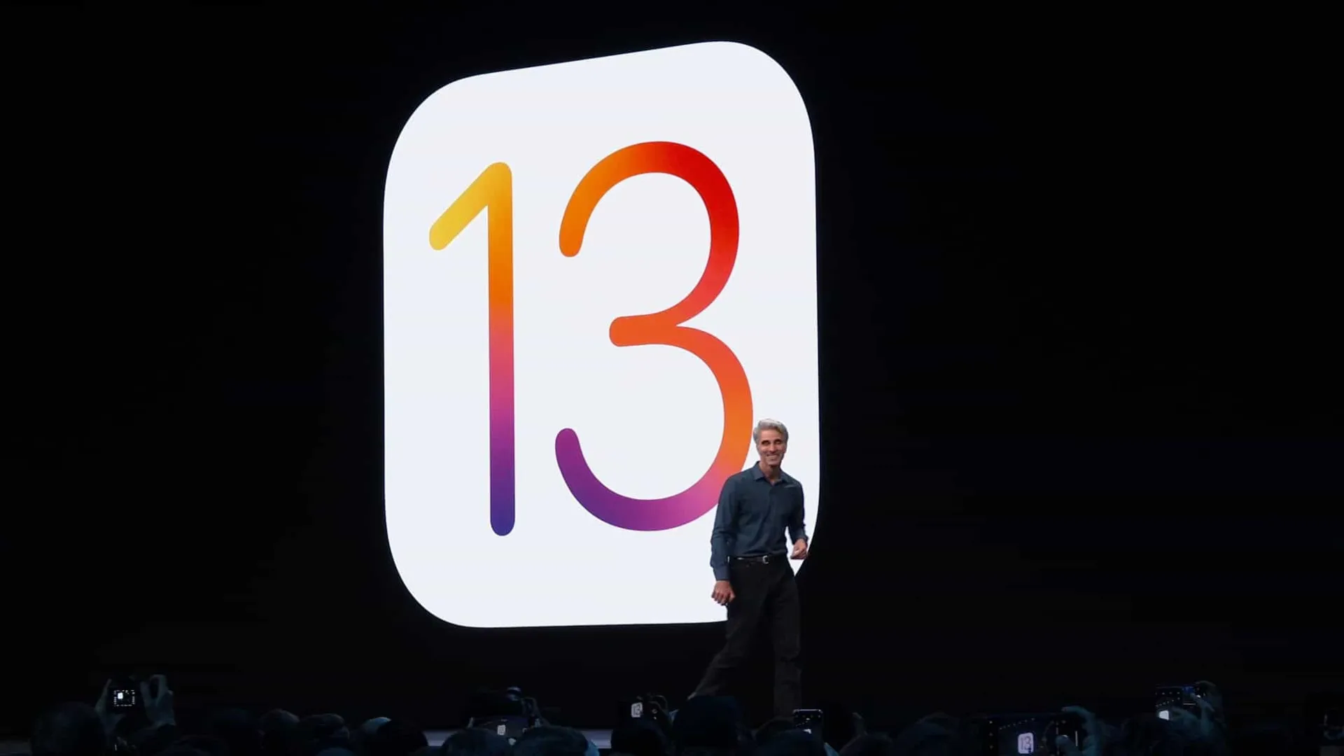 É oficial. Apple mostrou tema escuro do iOS 13