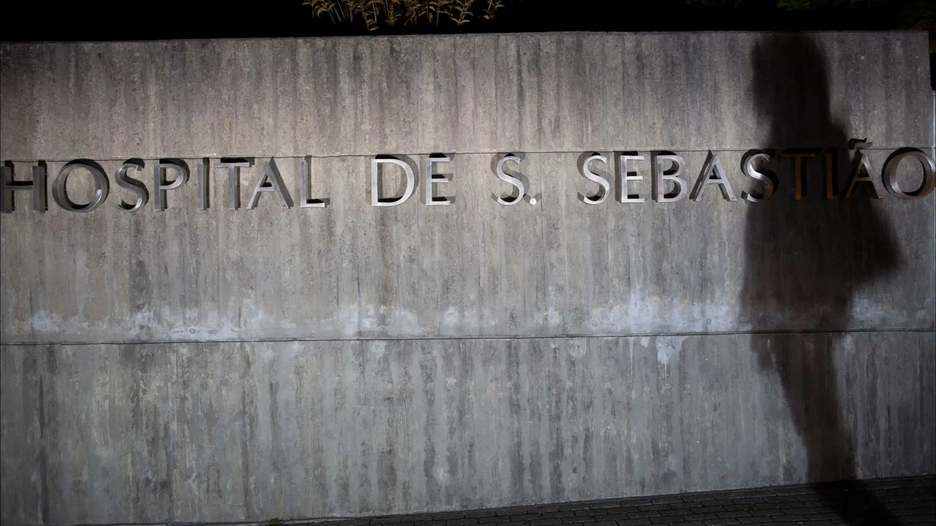 
                    Doente da urgência vandalizou espaços do hospital de Santa Maria da Feira
                