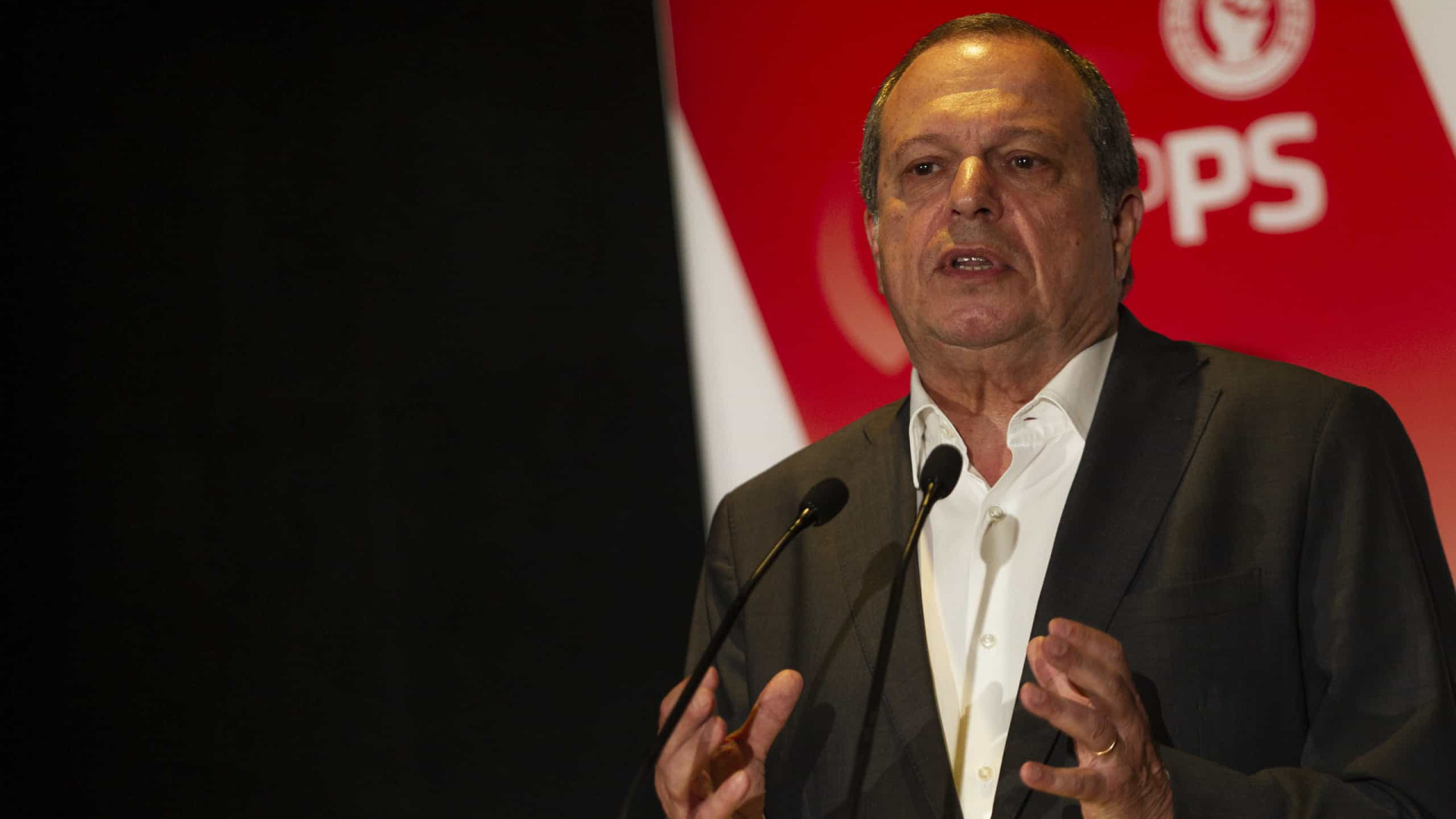 Carlos César diz que PS está preparado para todos os cenários