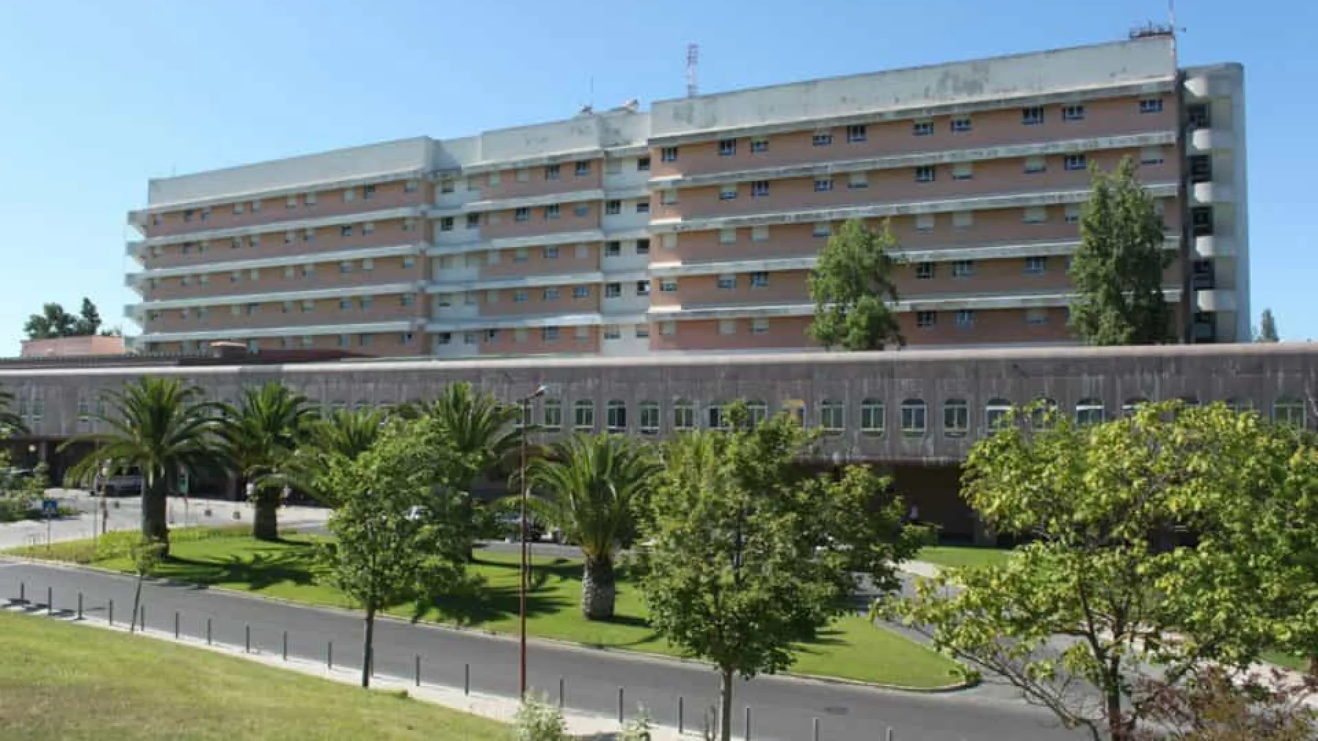 
                    Ginecologia e Obstetrícia do Garcia de Orta com sete novos médicos
                