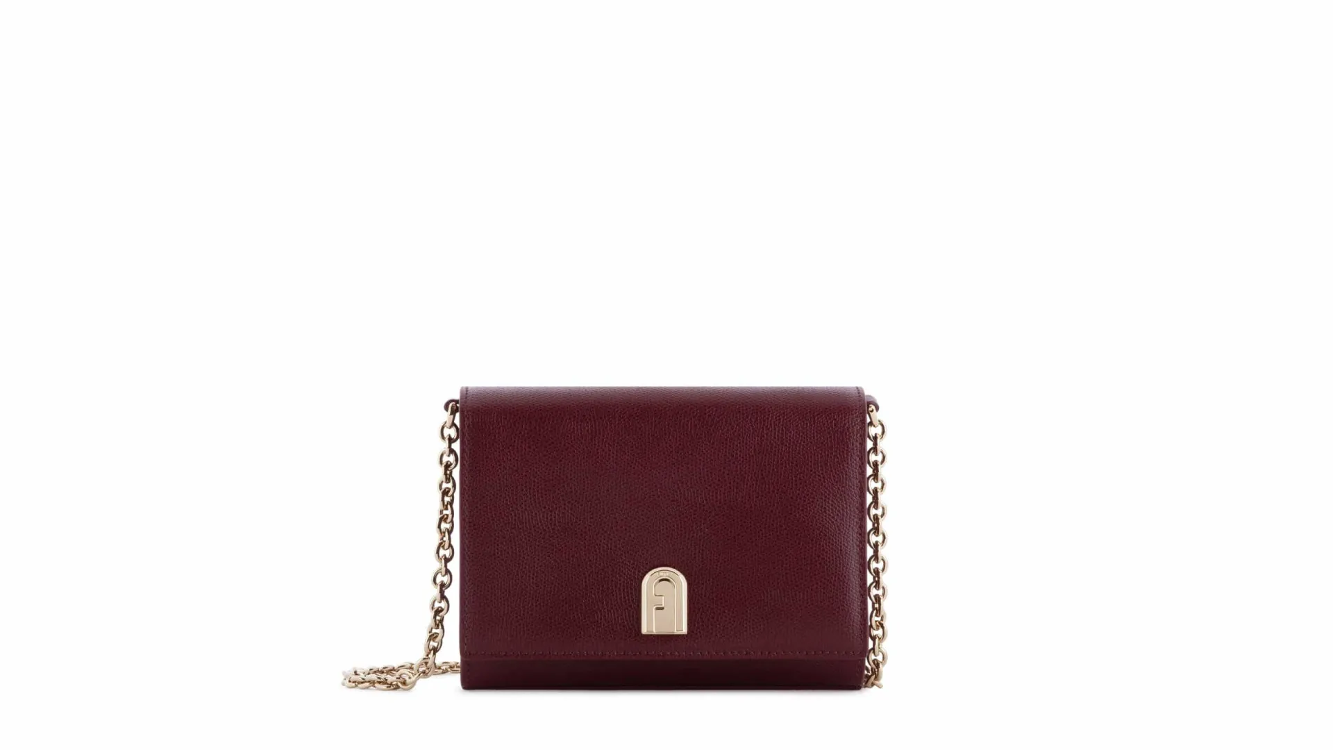 Furla apresenta a carteira must-have para a Primavera-Verão 2020