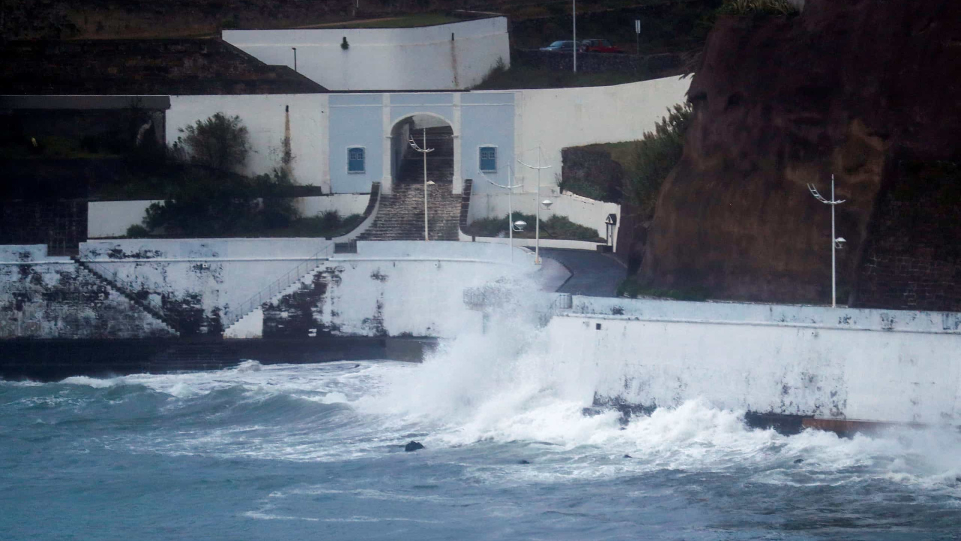 Tempestade Laurence faz 62 ocorrências nos Açores