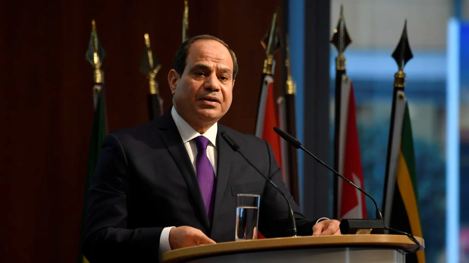 
                    Egito pede aos países europeus ajuda para formar polícias palestinianos
                