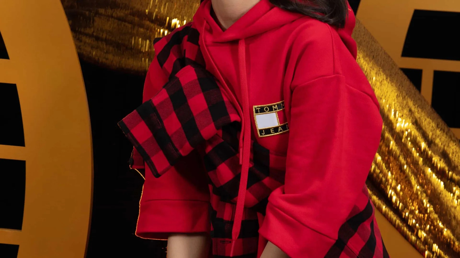 Tommy Hilfiger apresenta óculos inspirados no Ano Novo Chinês