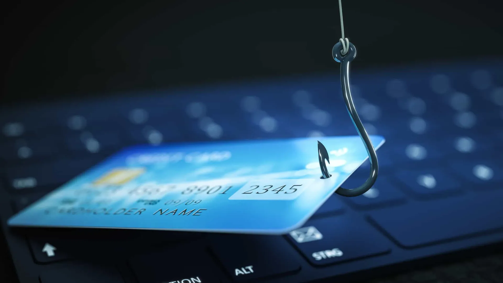 
                    Grupo desmantelado pela PJ é suspeito de ter burlado 5.100 suecos
                