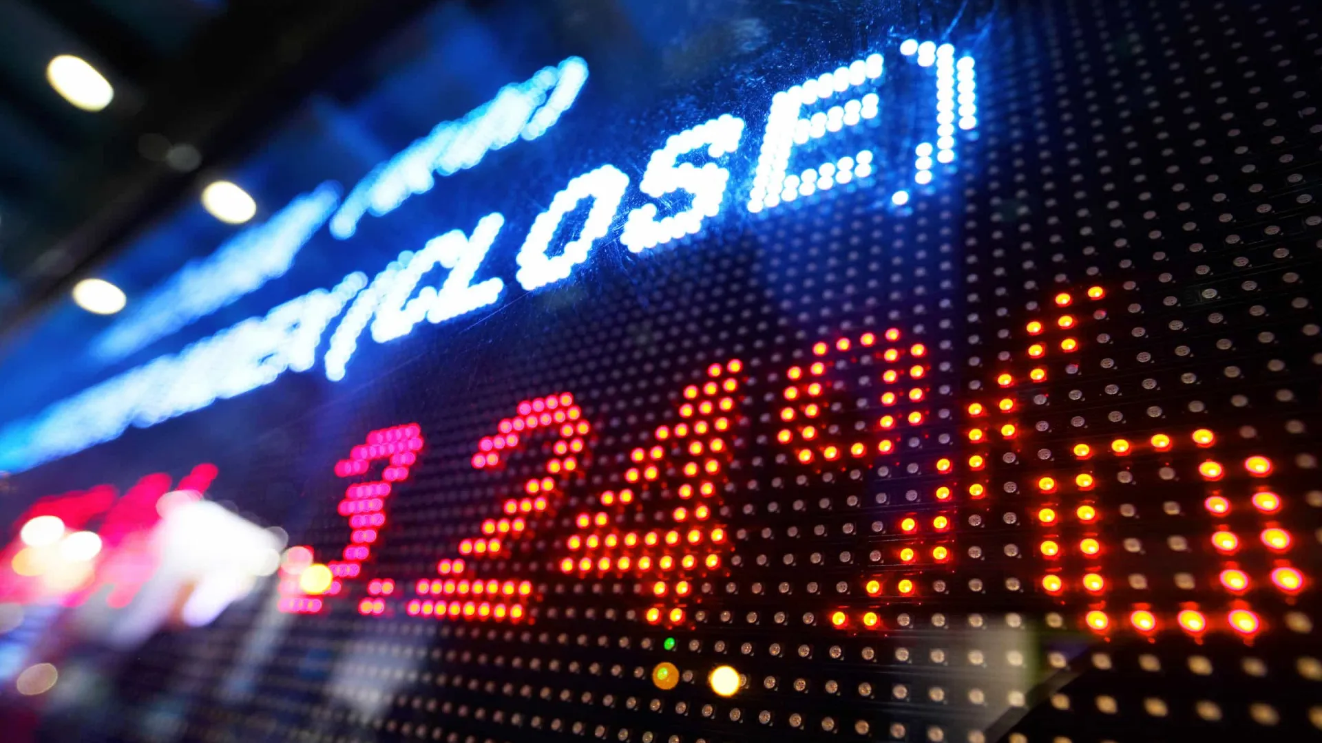 
                    Juros da dívida portuguesa sobem a dois, a cinco e a 10 anos
                