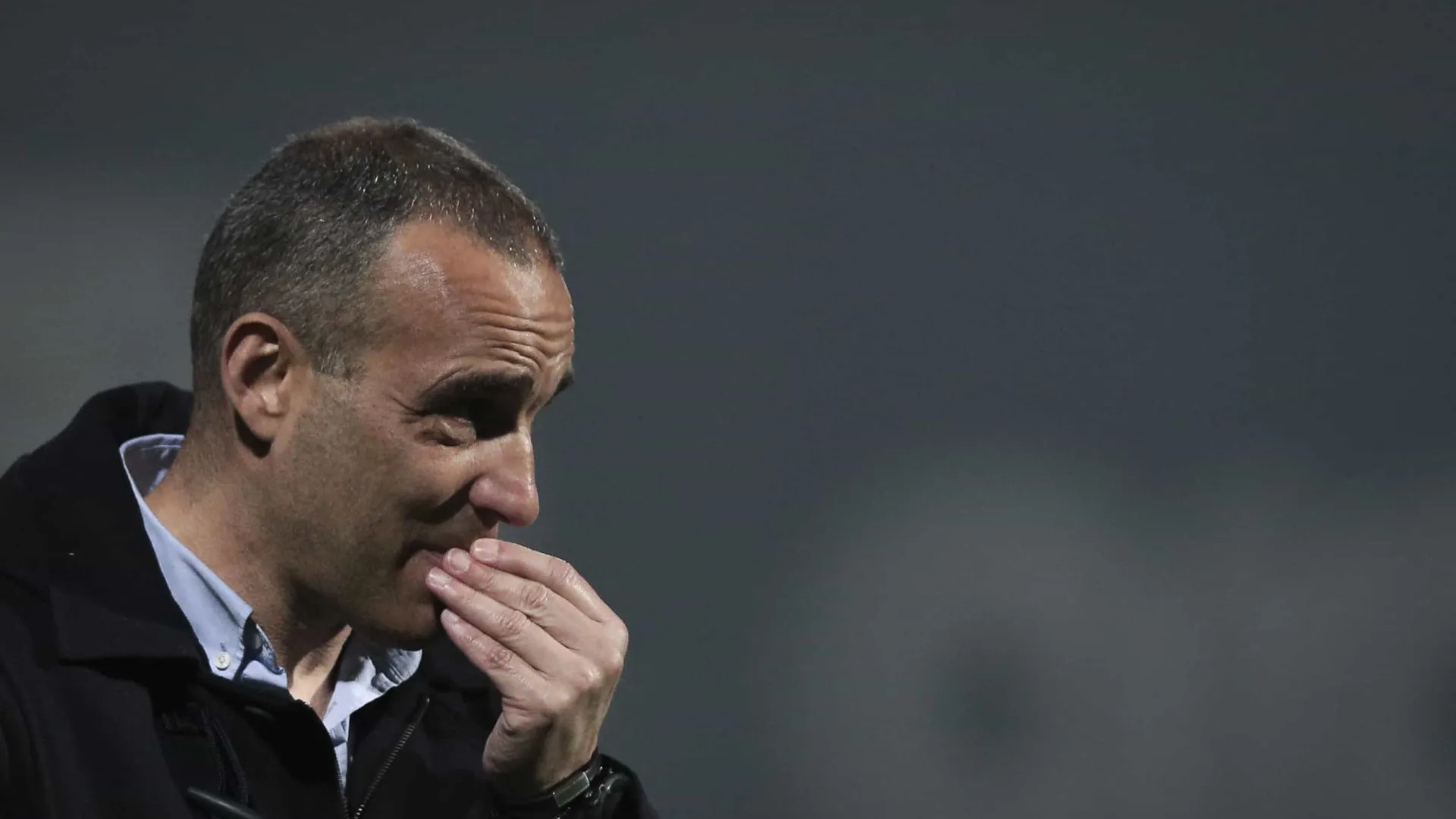 João Pedro Sousa estreia-se no AVS com elogios a José Mota
