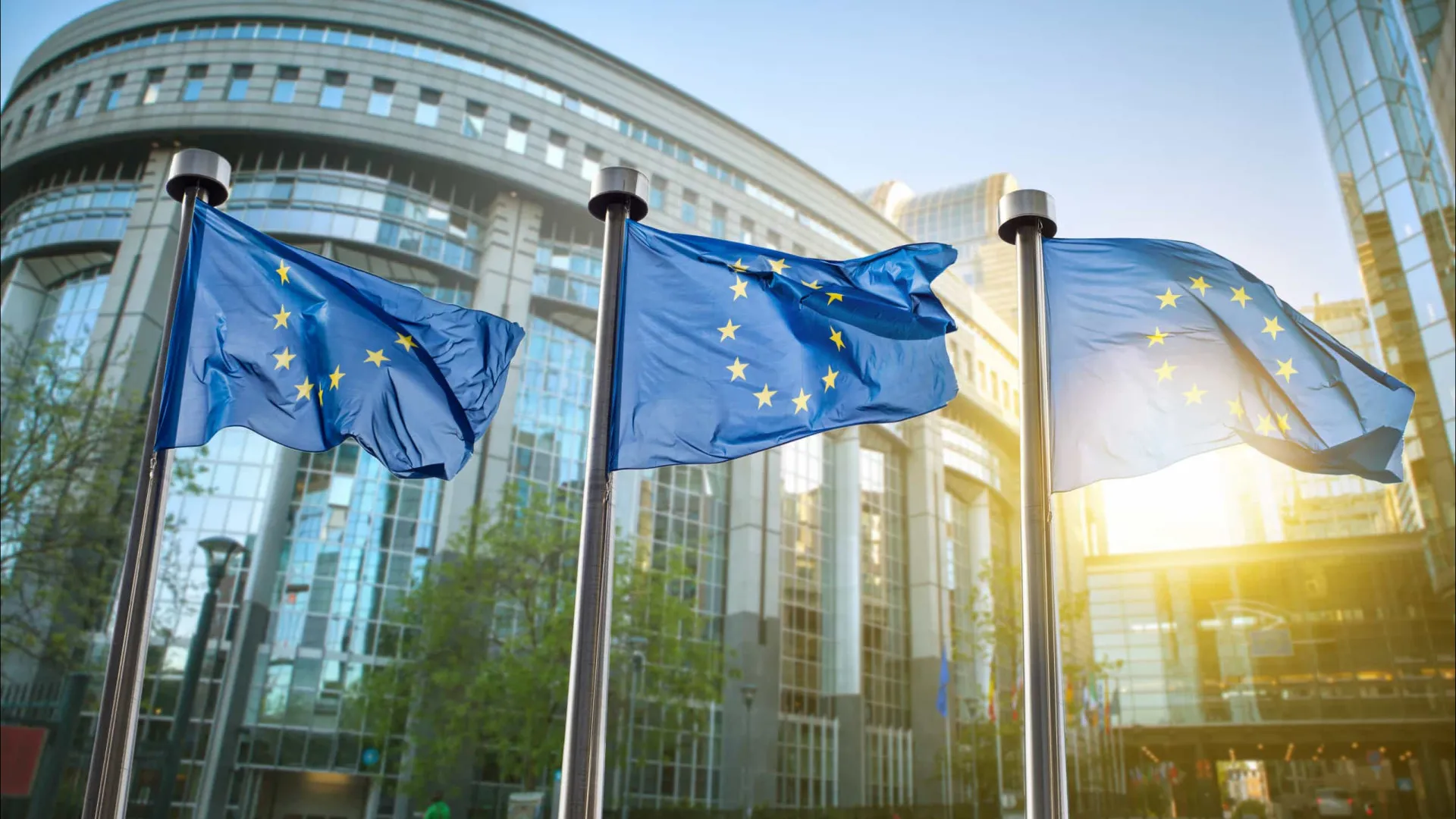 
                    UE aprova decisão para manter ativos russos imobilizados indefinidamente
                