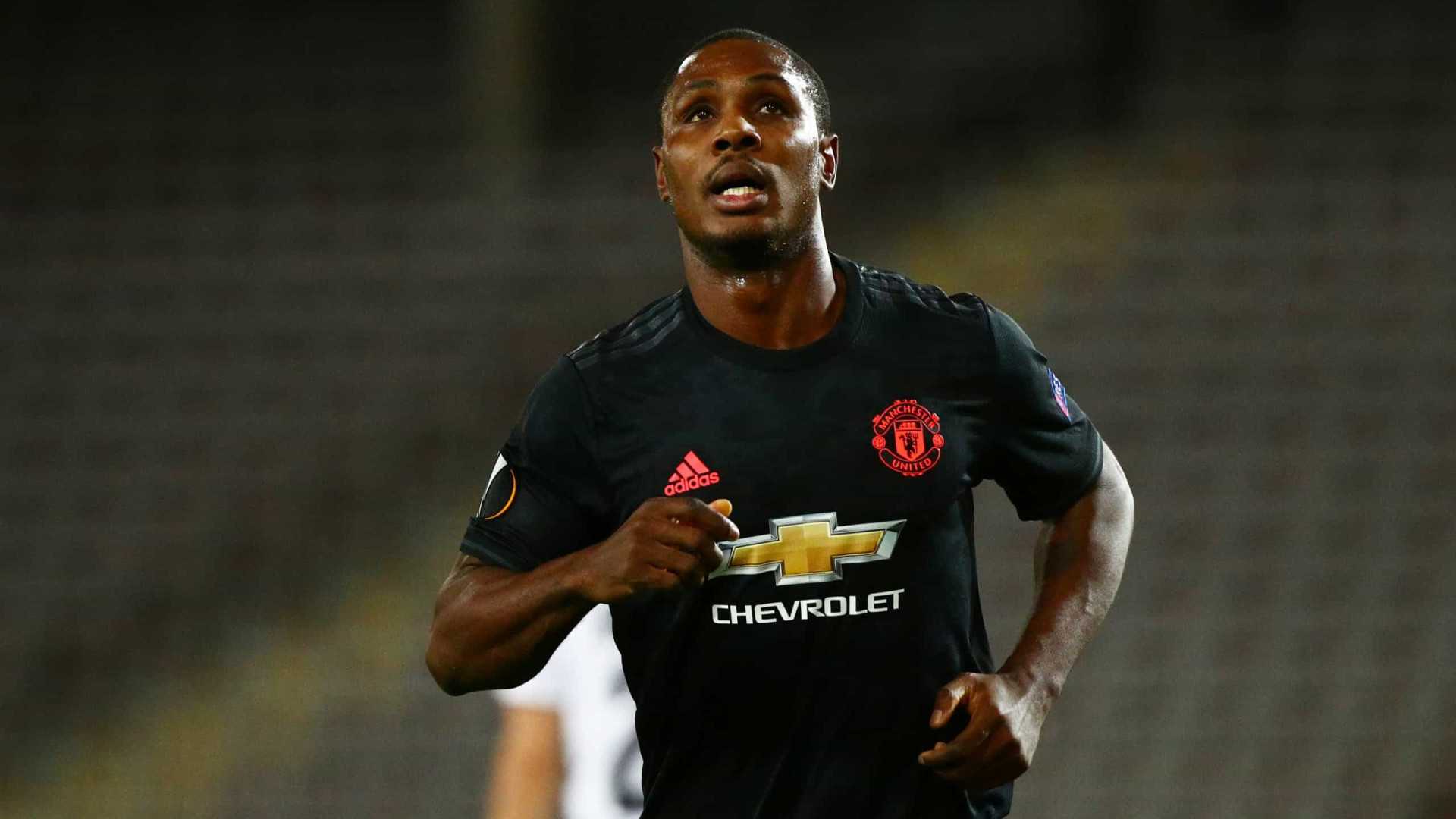 Ighalo recorda infância: "Não tinha dinheiro para ter nome na camisola"