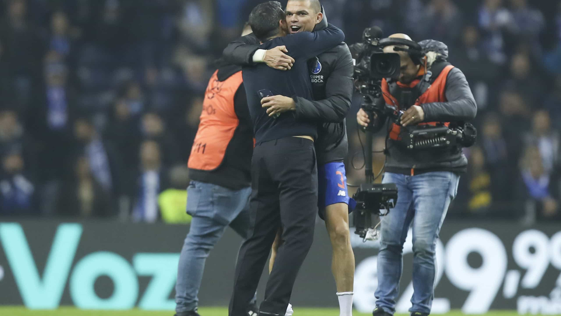 Pepe não perdeu tempo e já felicitou Sérgio Conceição após Supertaça