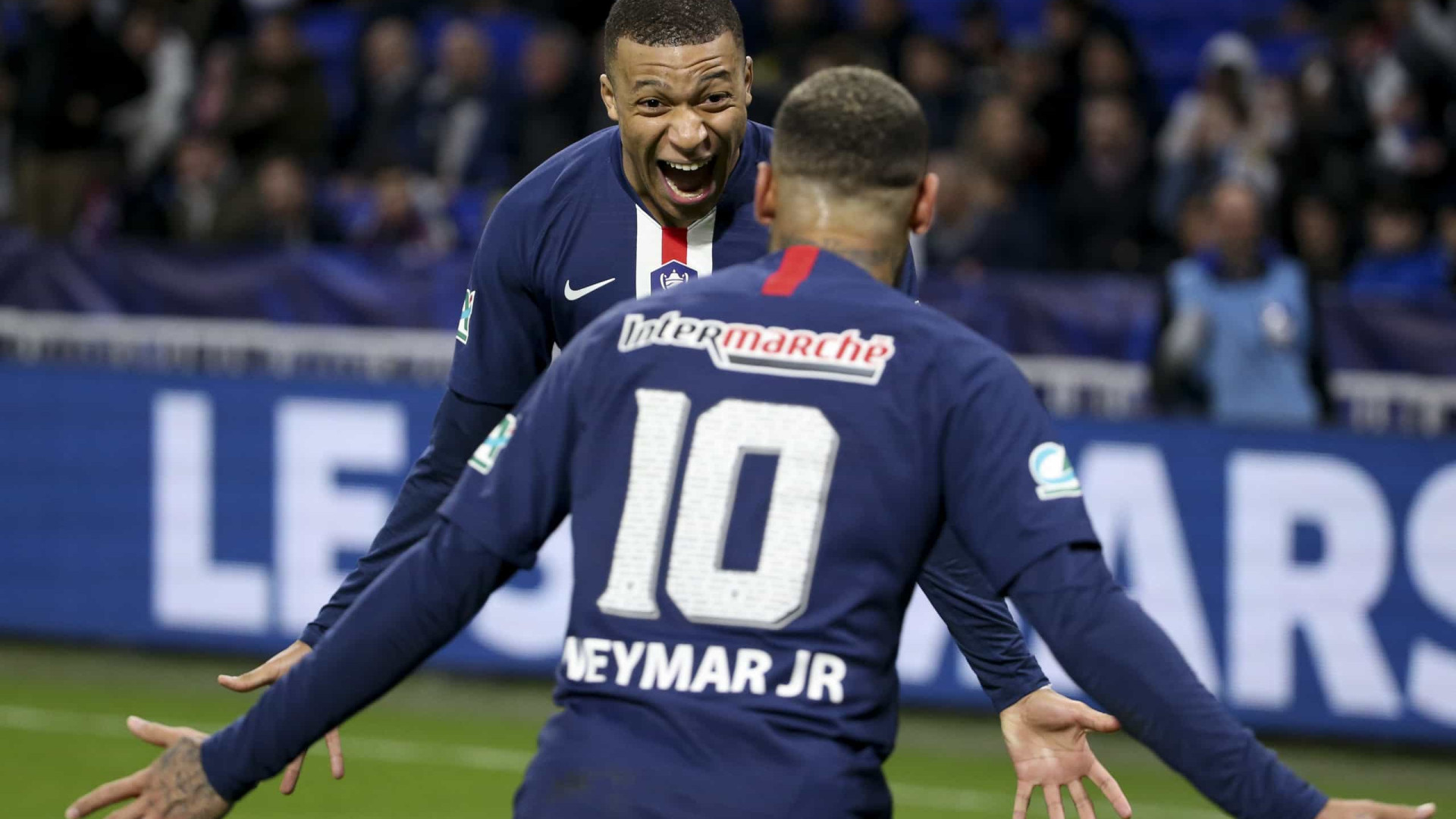 "Se Neymar vale 222 milhões de euros, Mbappé vale 300..."