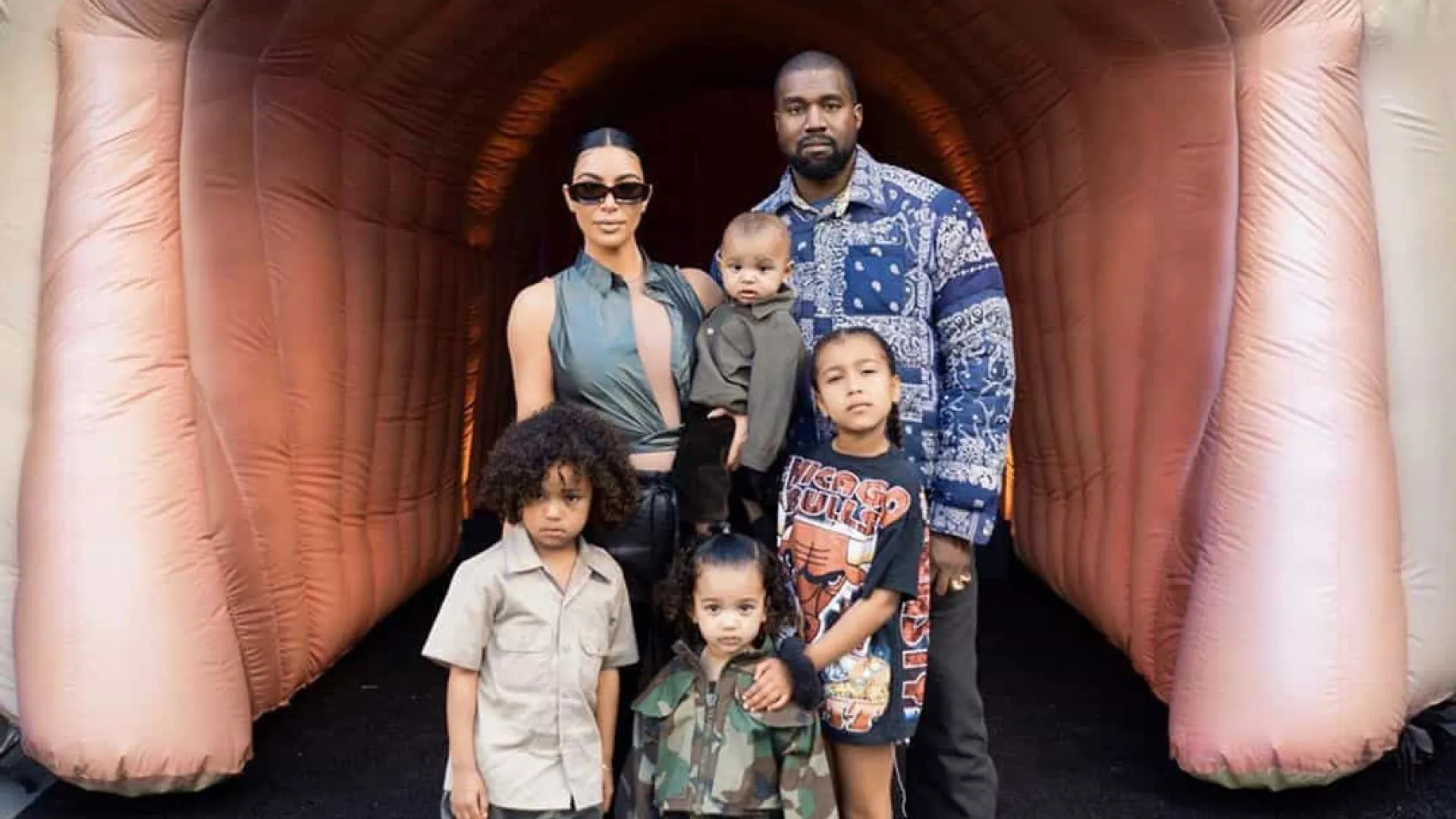 Que crescido! A nova foto de Psalm, o 'caçula' da família Kardashian