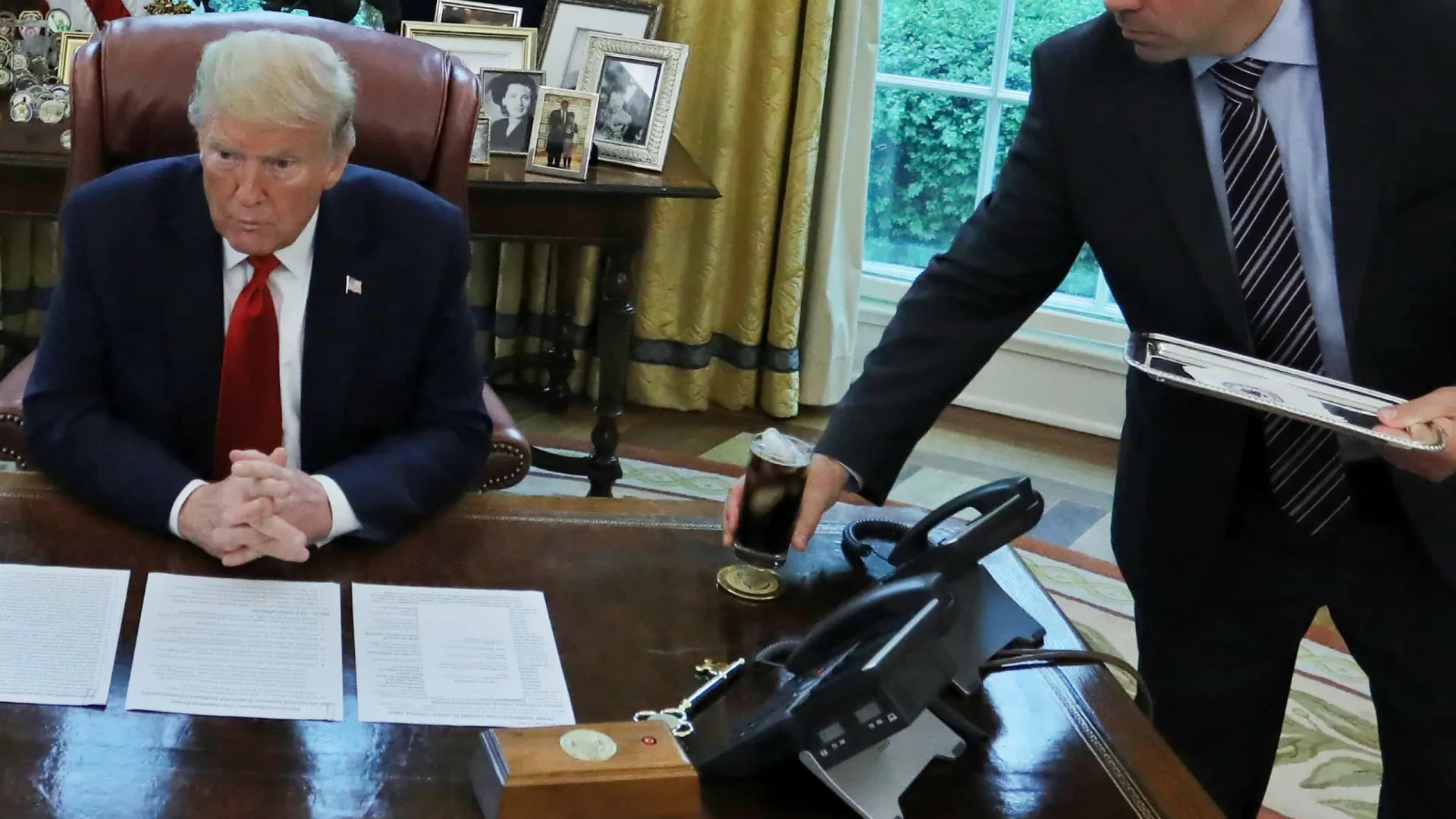 
                    EUA duplicaram revogação de vistos para 100 mil em 2025
                