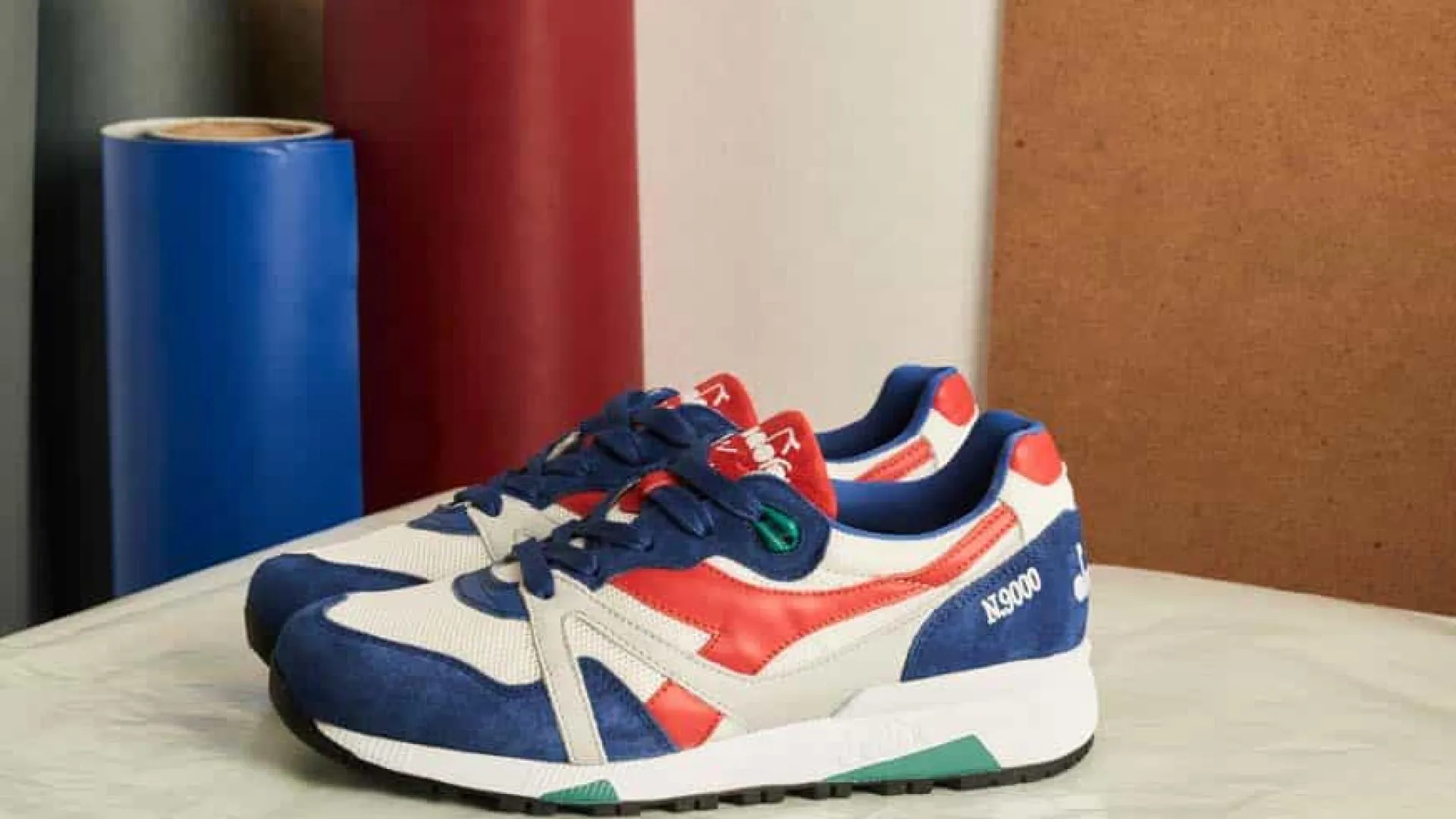 Diadora apresenta duas novas versões do modelo N9000 H Italy