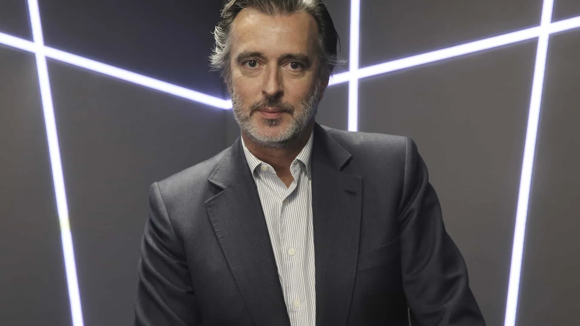 
                    Cotrim Figueiredo diz que 