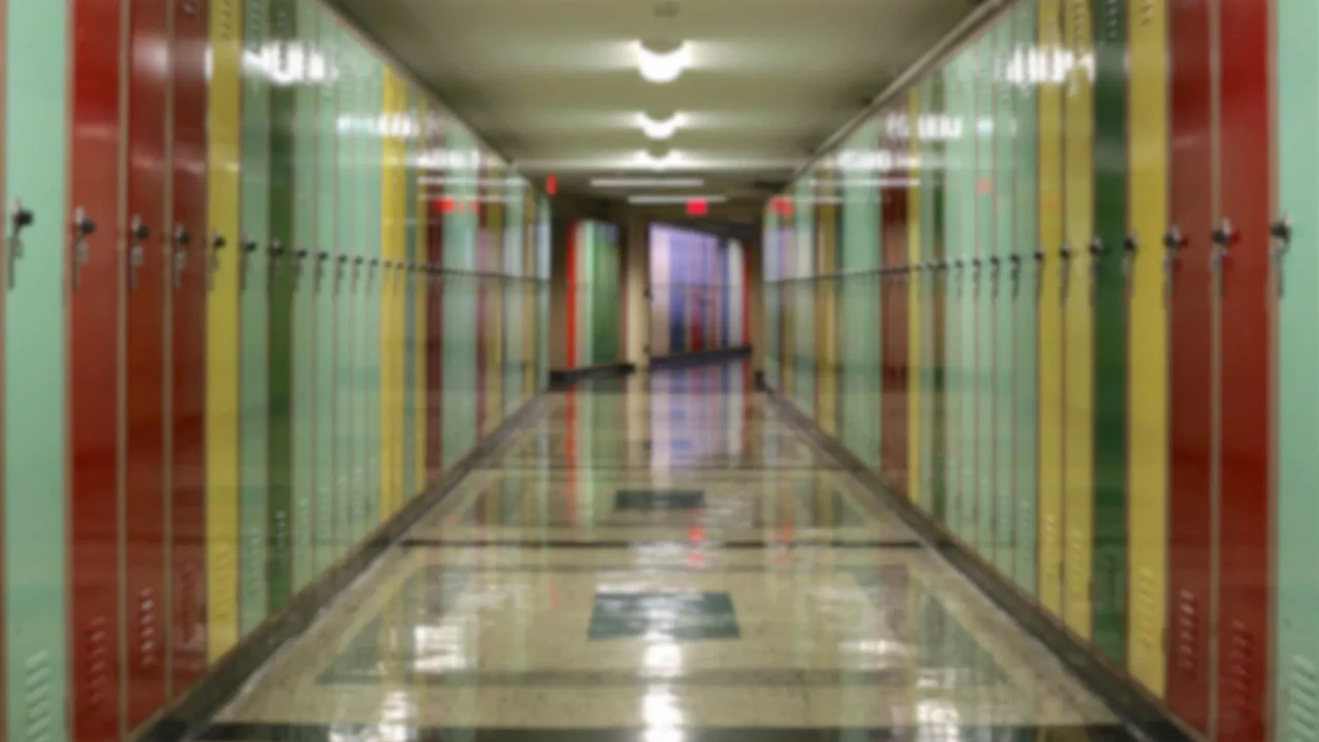 
                    Universidades falham reposicionamento de docentes um ano após despacho
                