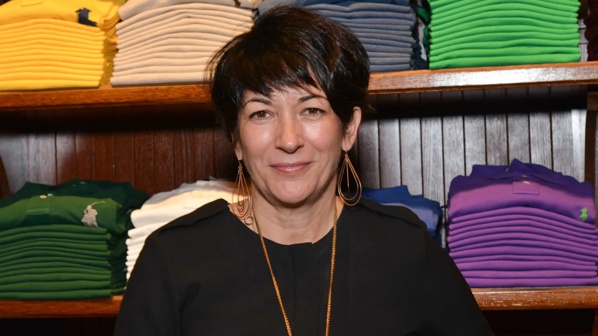 
                    Antiga companheira de Epstein chamada a testemunhar perante o Congresso
                