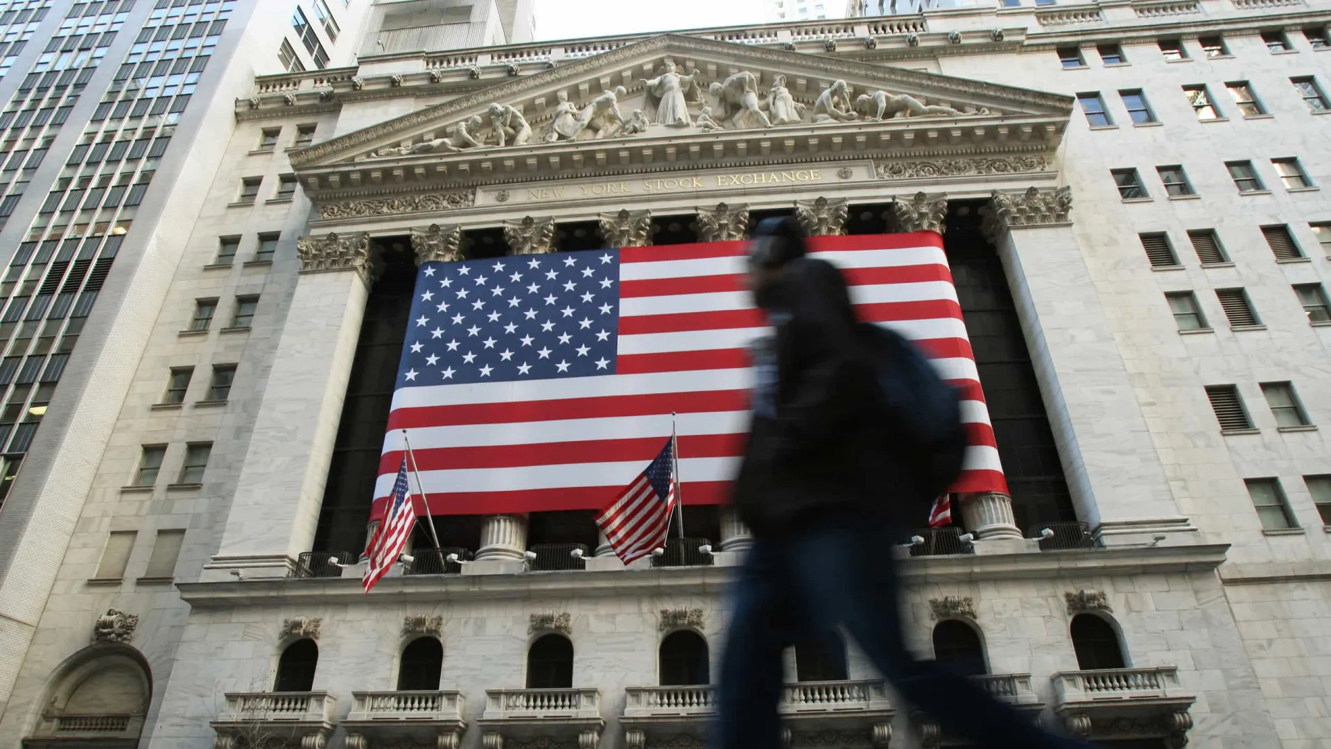 Wall Street fecha a renovar os recordes dos indices emblemáticos