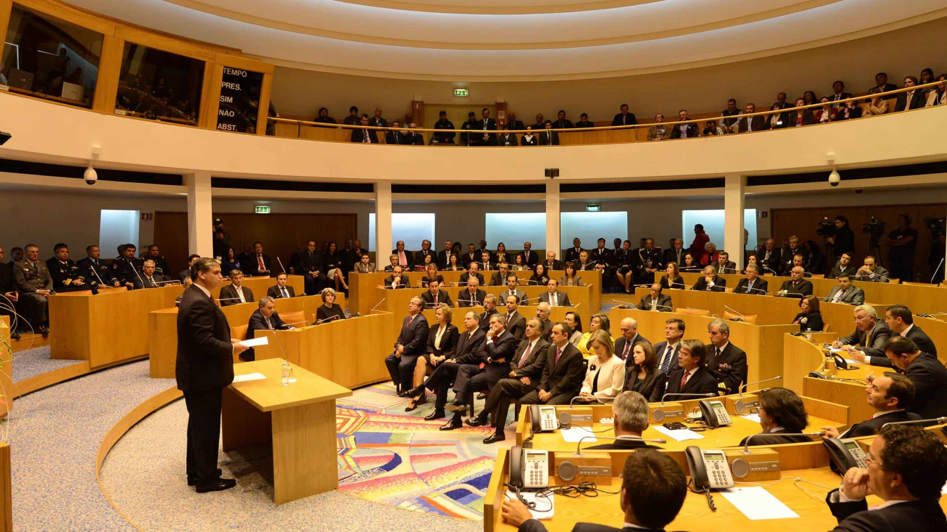 Parlamento dos Açores vai ter reclusos a trabalhar em várias atividades