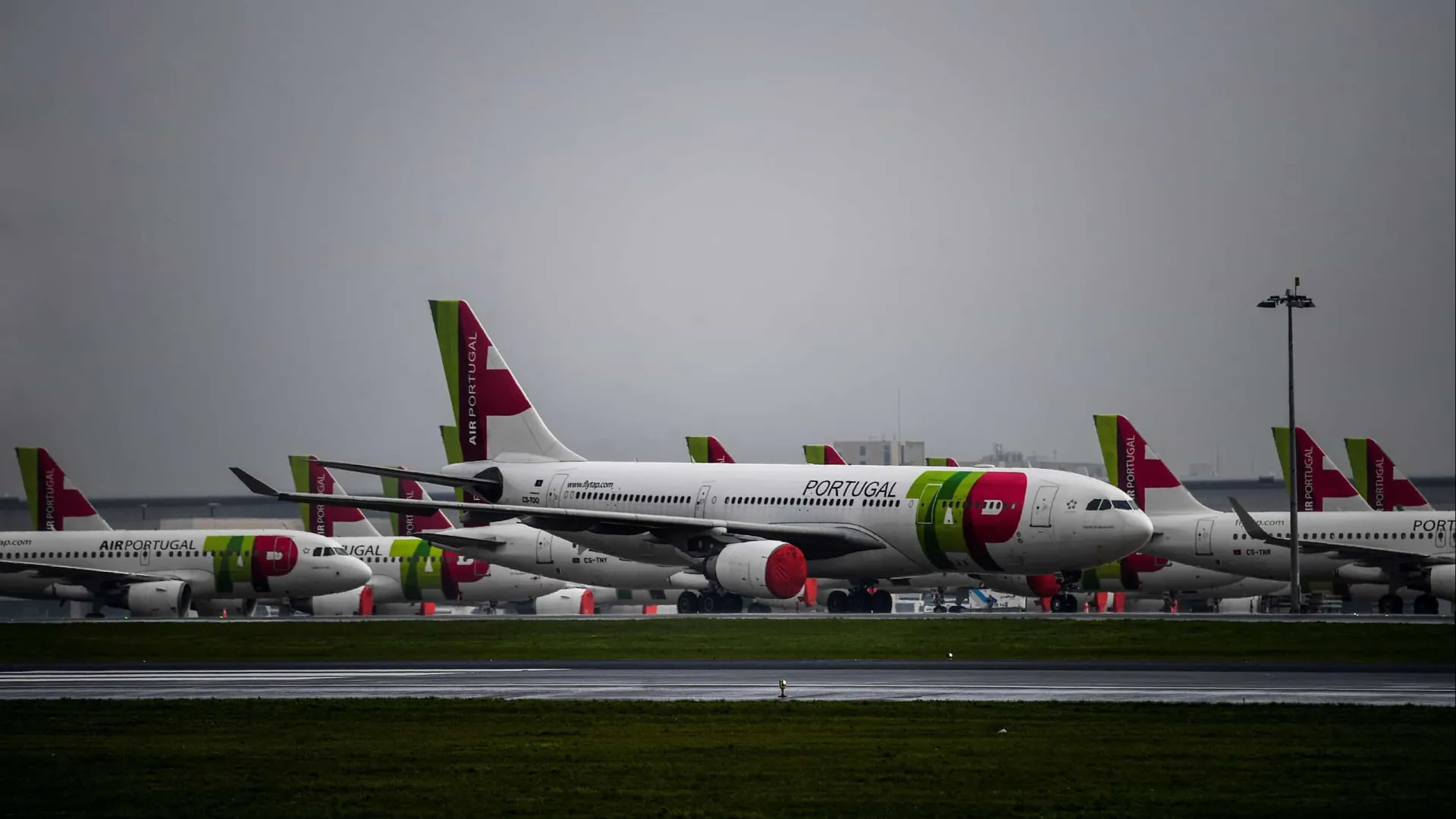 
                    TAP muda voos de Luanda para novo aeroporto a 1 de dezembro
                