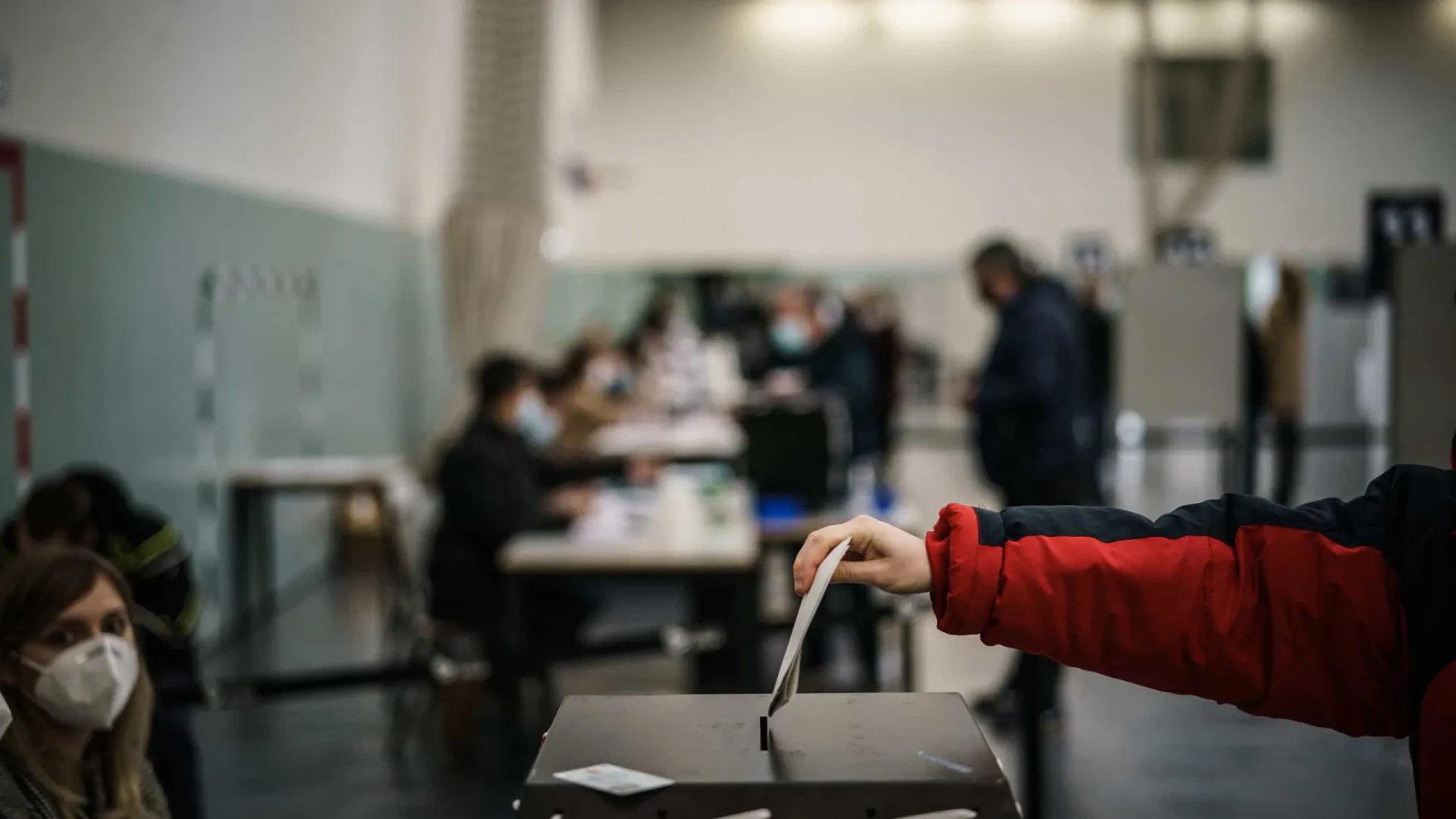 
                    Eis os concelhos com mais e menos abstenção. O seu é um deles?
                