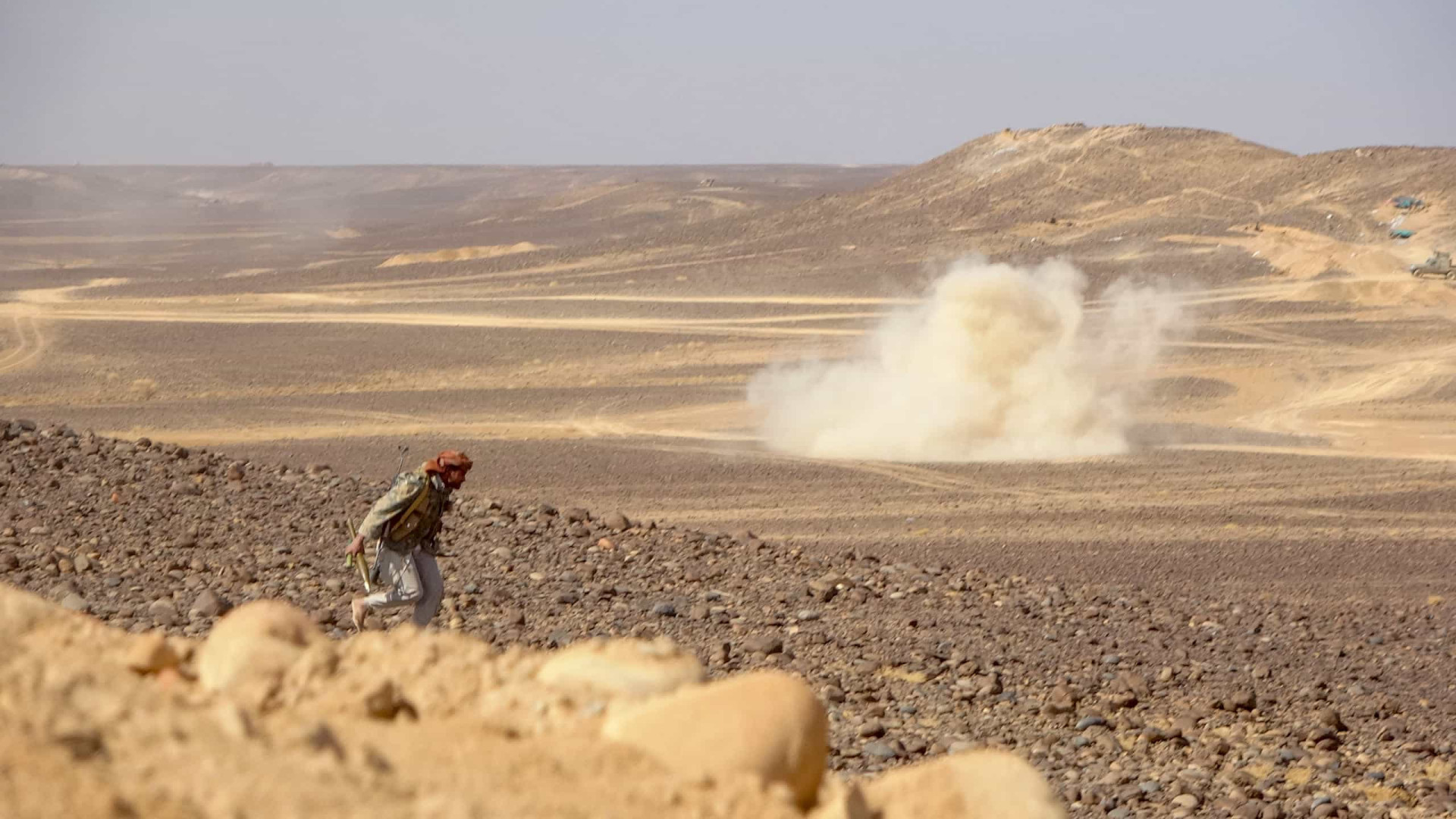 Hutis reivindicam ataques contra Israel e porta-aviões dos EUA