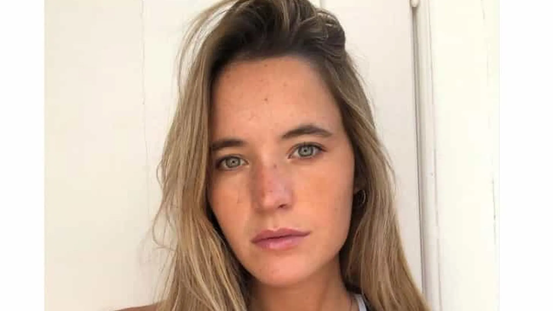 
                    Fibrose quística: A doença rara contra a qual Constança Braddel lutou
                