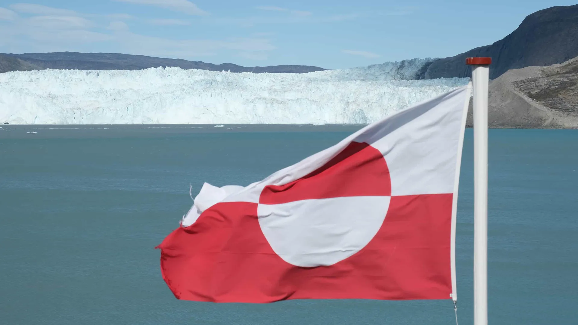 
                    Missão na Gronelândia foi decidida face às 