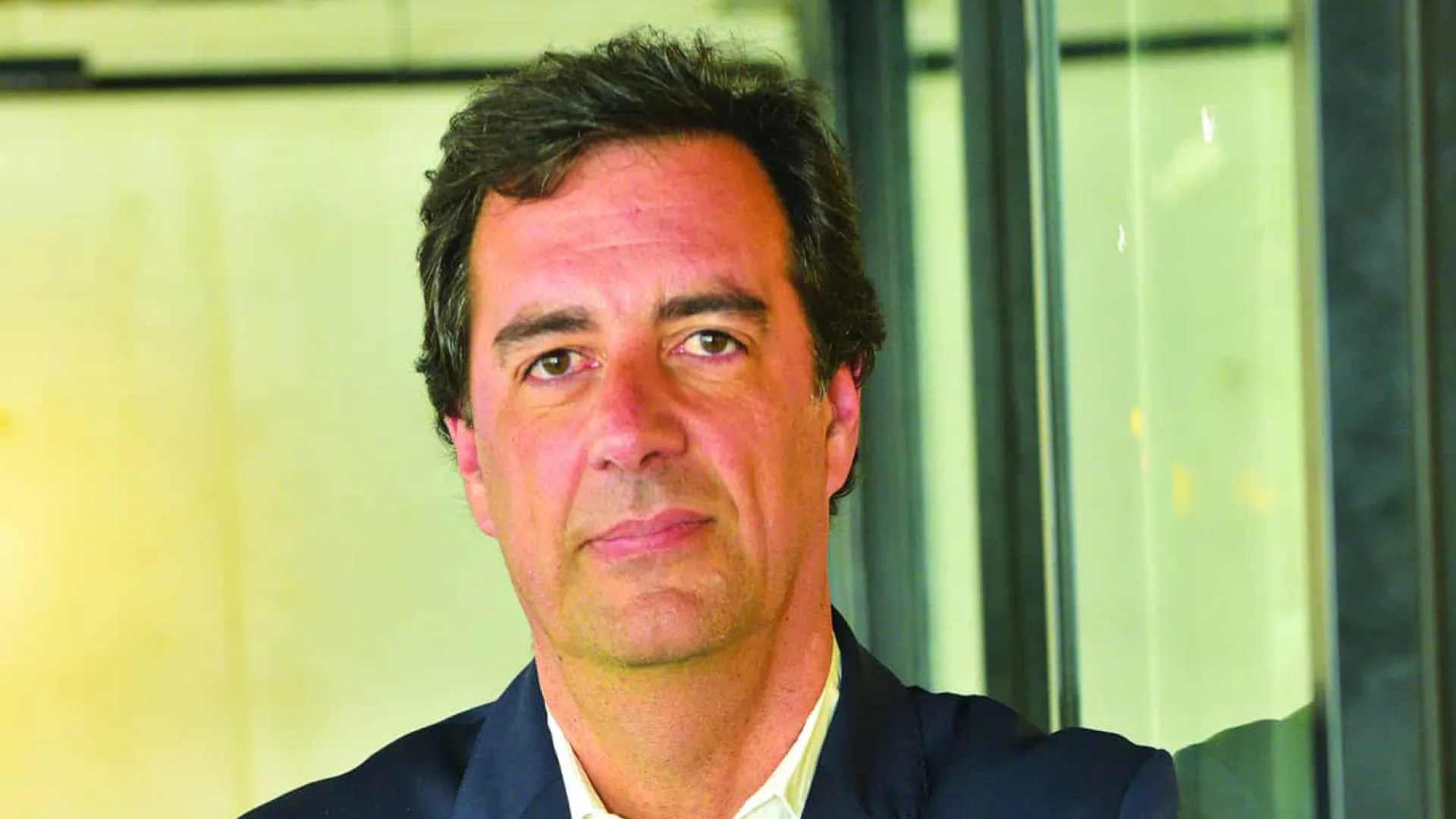 
                    Repor eletricidade nas zonas afetadas? 