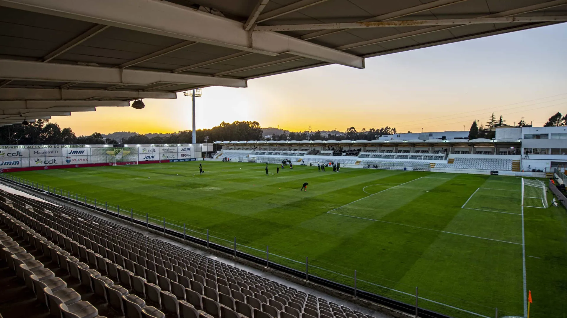 
                    Moreirense sofre baixa de peso no plantel após intervenção cirúrgica
                