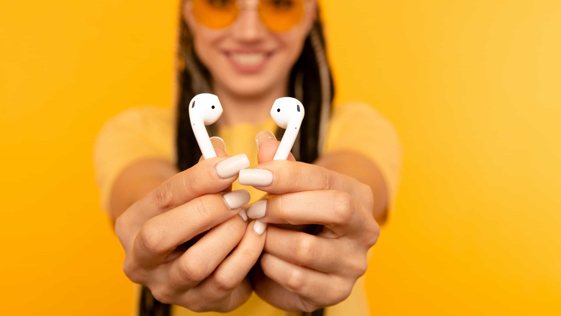 A novidade que vai tornar os AirPods indispensáveis para viagens